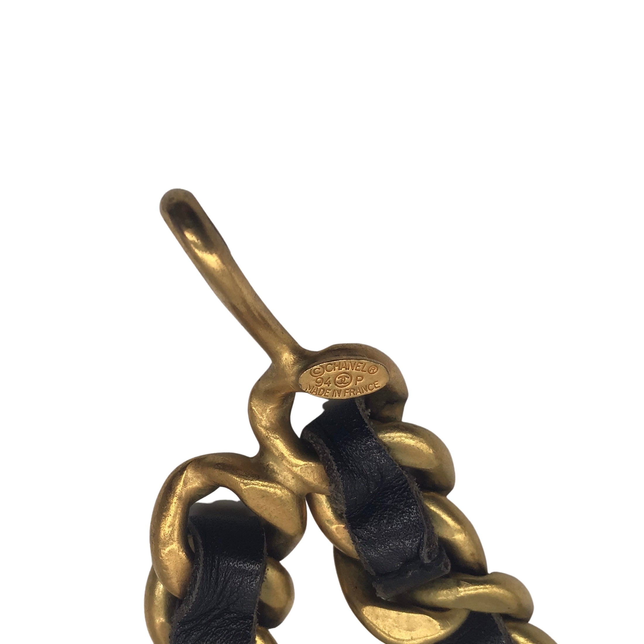 Chanel Vintage 1994 Black / Gold CC Logo 31 Rue Cambon Paris Pendant Leather and Chain Belt