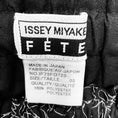Load image into Gallery viewer, Issey Miyake Fete Black / Ecru Floral Embroidered Pleated Skirt
