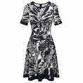 Load image into Gallery viewer, Oscar de la Renta Navy Blue / White Flared Stretch Knit Dress