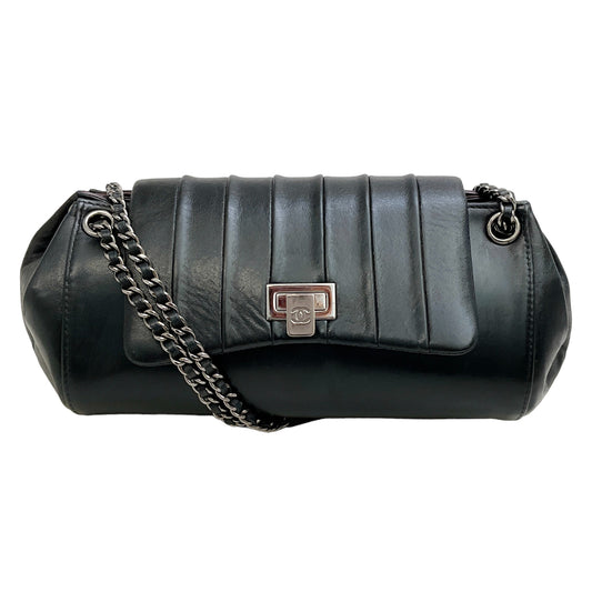 Chanel 2002-2003 Black Lambskin Leather Bag with Pleated Flap