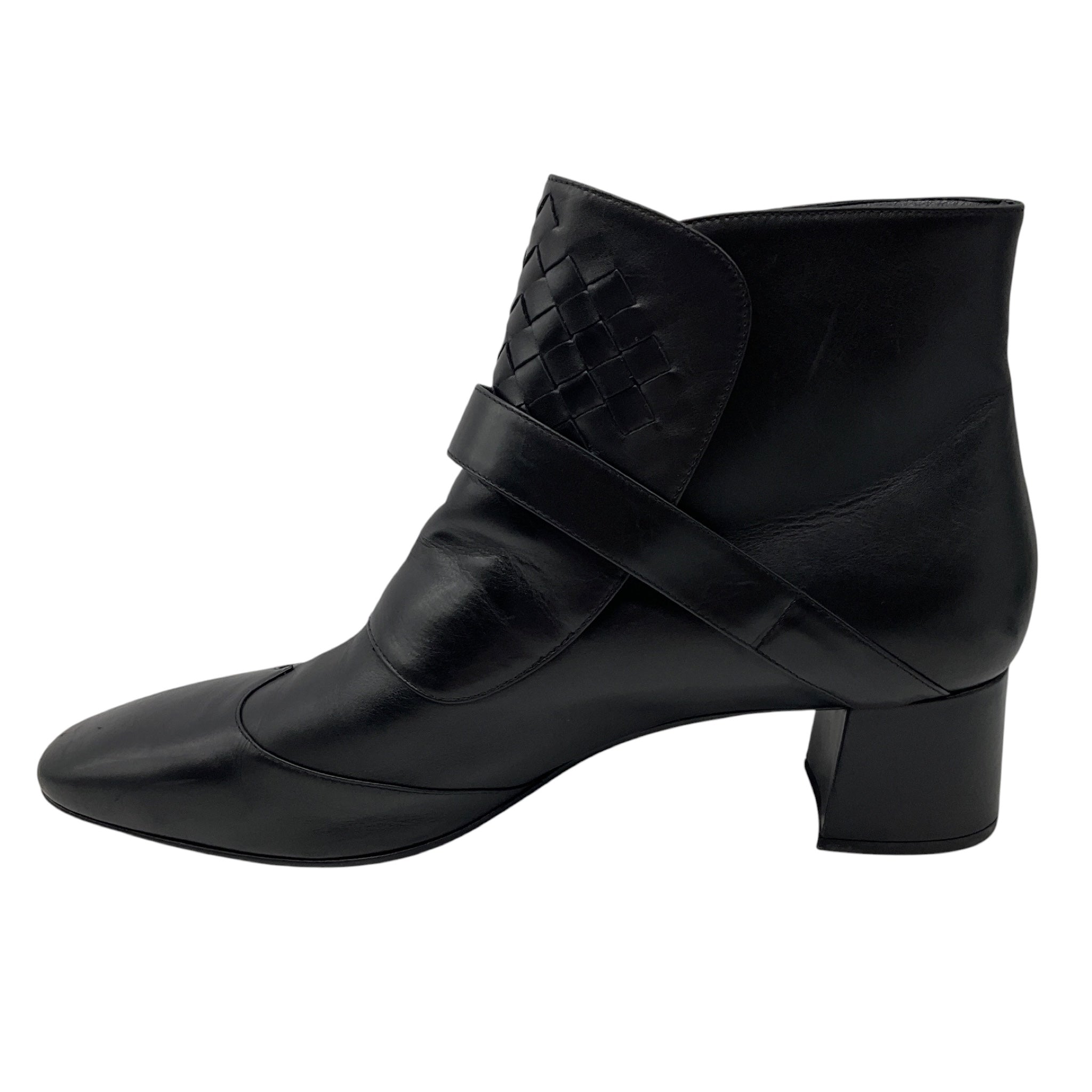 Bottega Veneta Black Intrecciato Detail Leather Ankle Boots