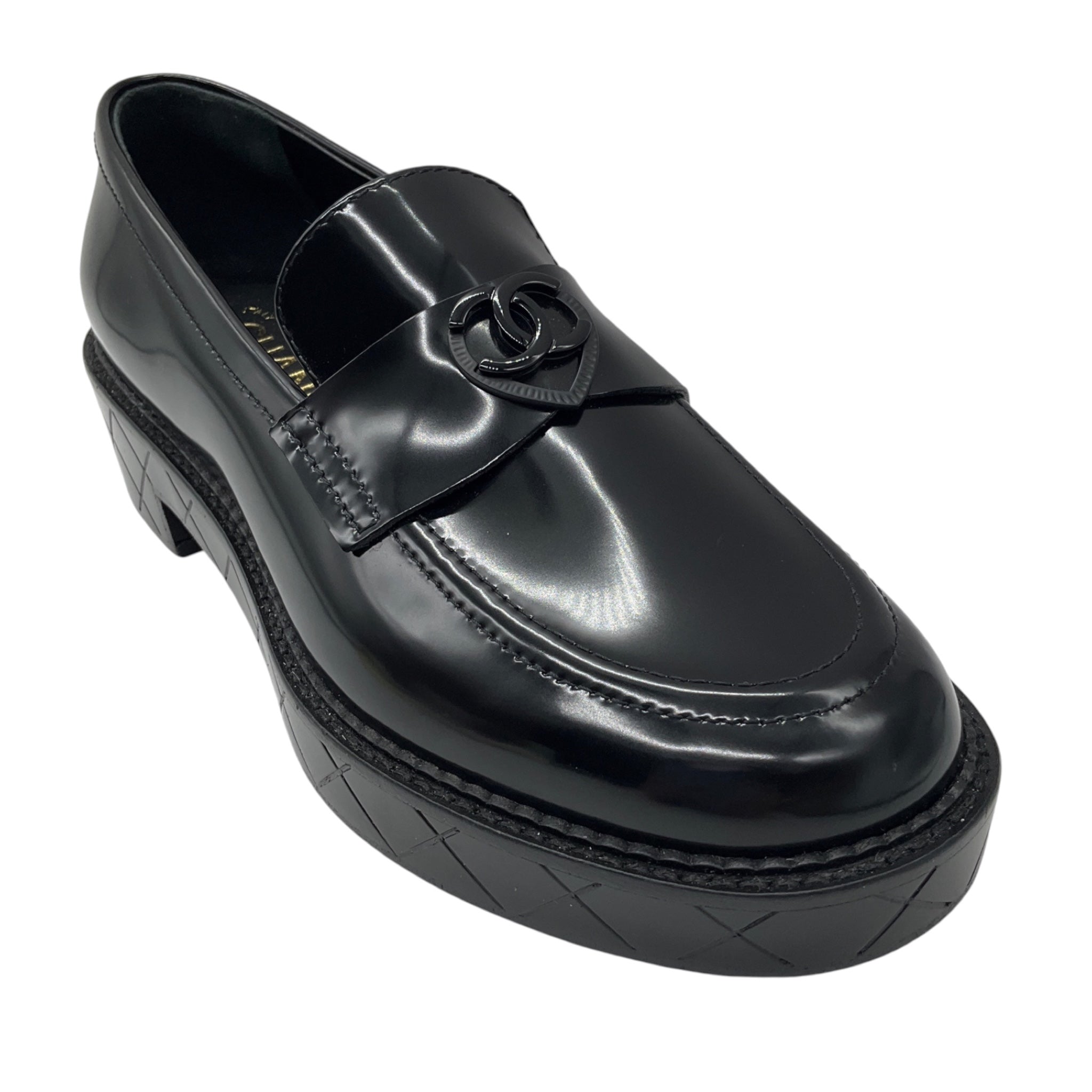 Chanel Black 2024 CC Logo Heart Classic Shiny Calfskin Moccasins / Loafers