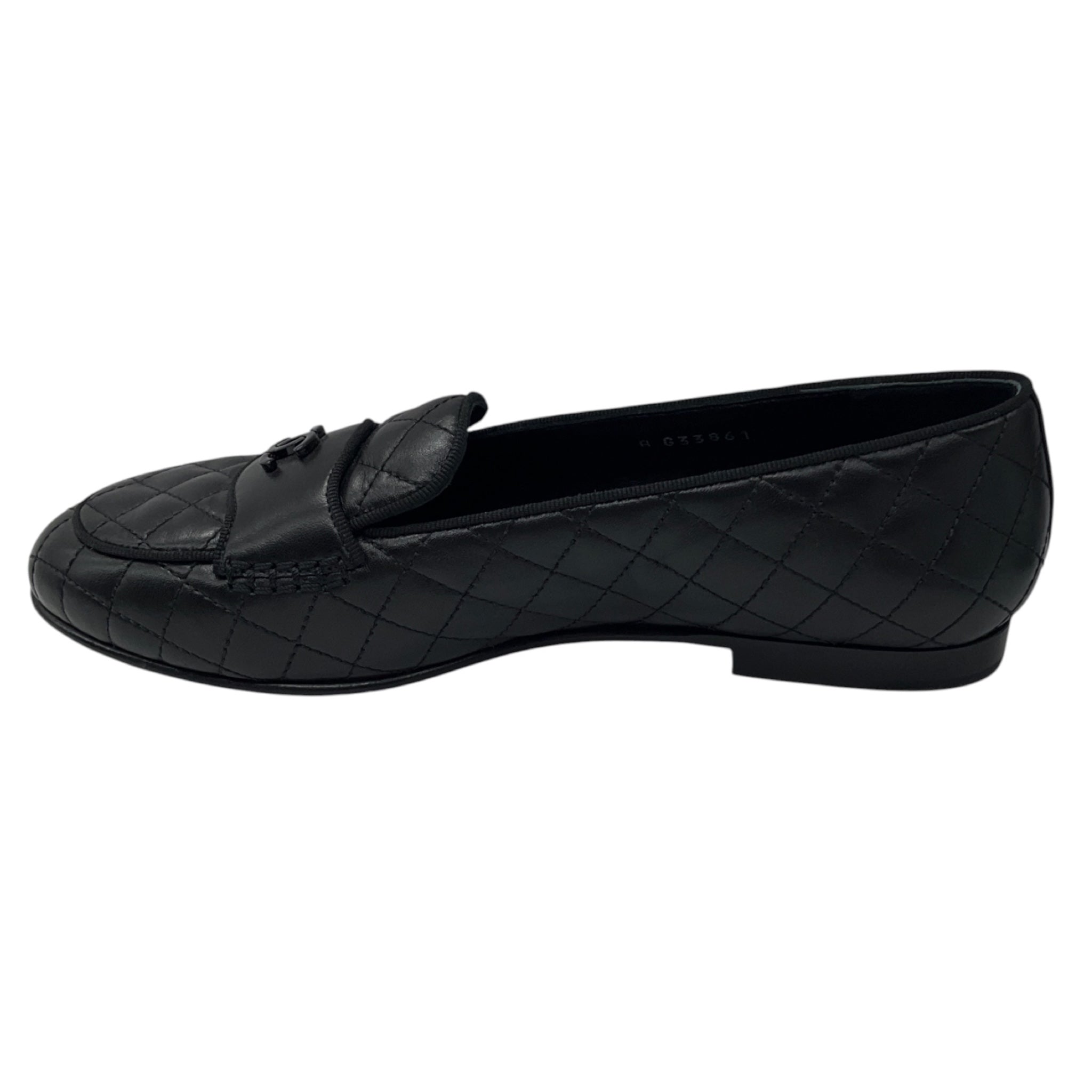 Chanel Black 2018 CC Logo Quilted Matelasse Lambskin Leather Loafers / Flats