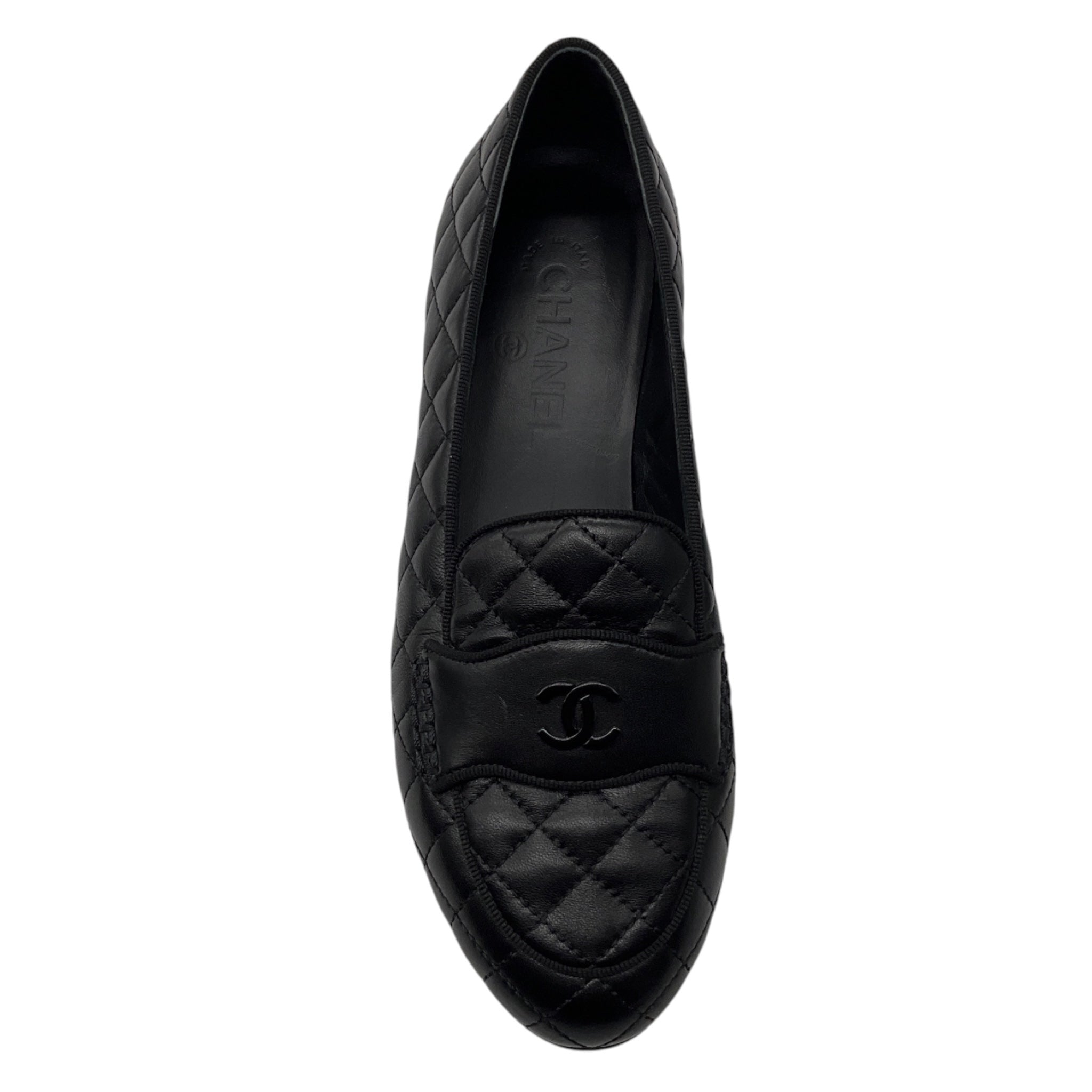 Chanel Black 2018 CC Logo Quilted Matelasse Lambskin Leather Loafers / Flats