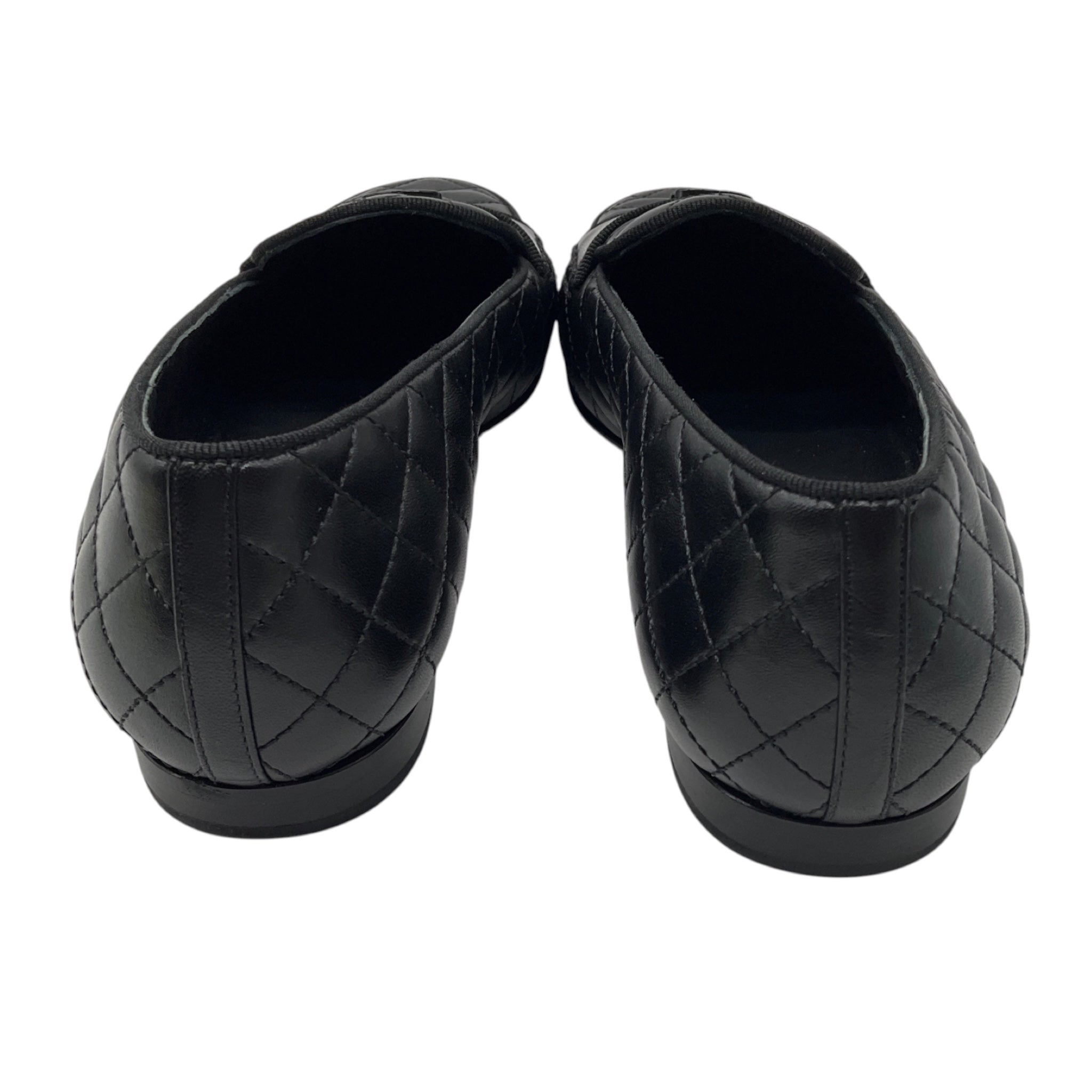 Chanel Black 2018 CC Logo Quilted Matelasse Lambskin Leather Loafers / Flats