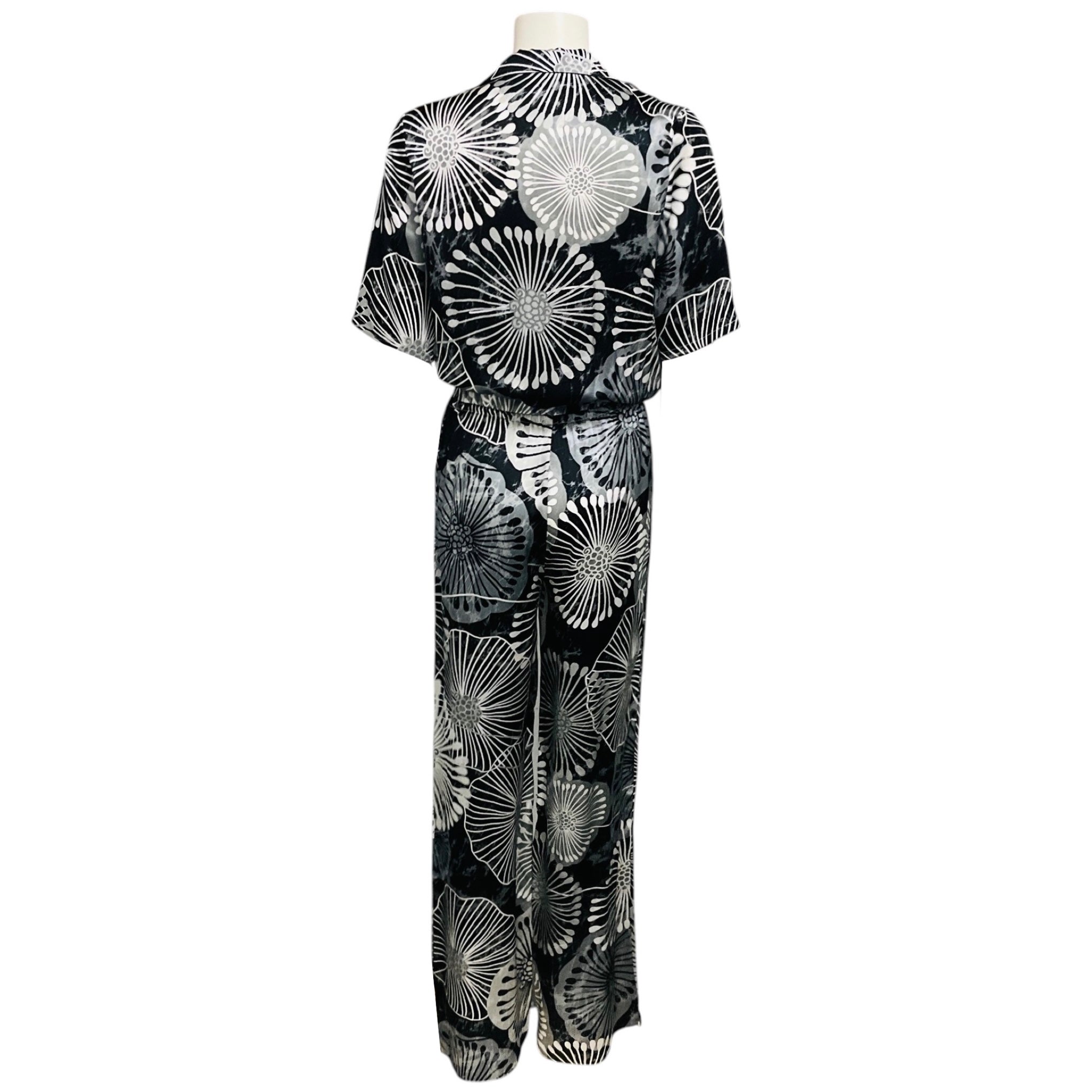 Marie France Van Damme Black / Silver Metallic Printed Silk Satin Jumpsuit