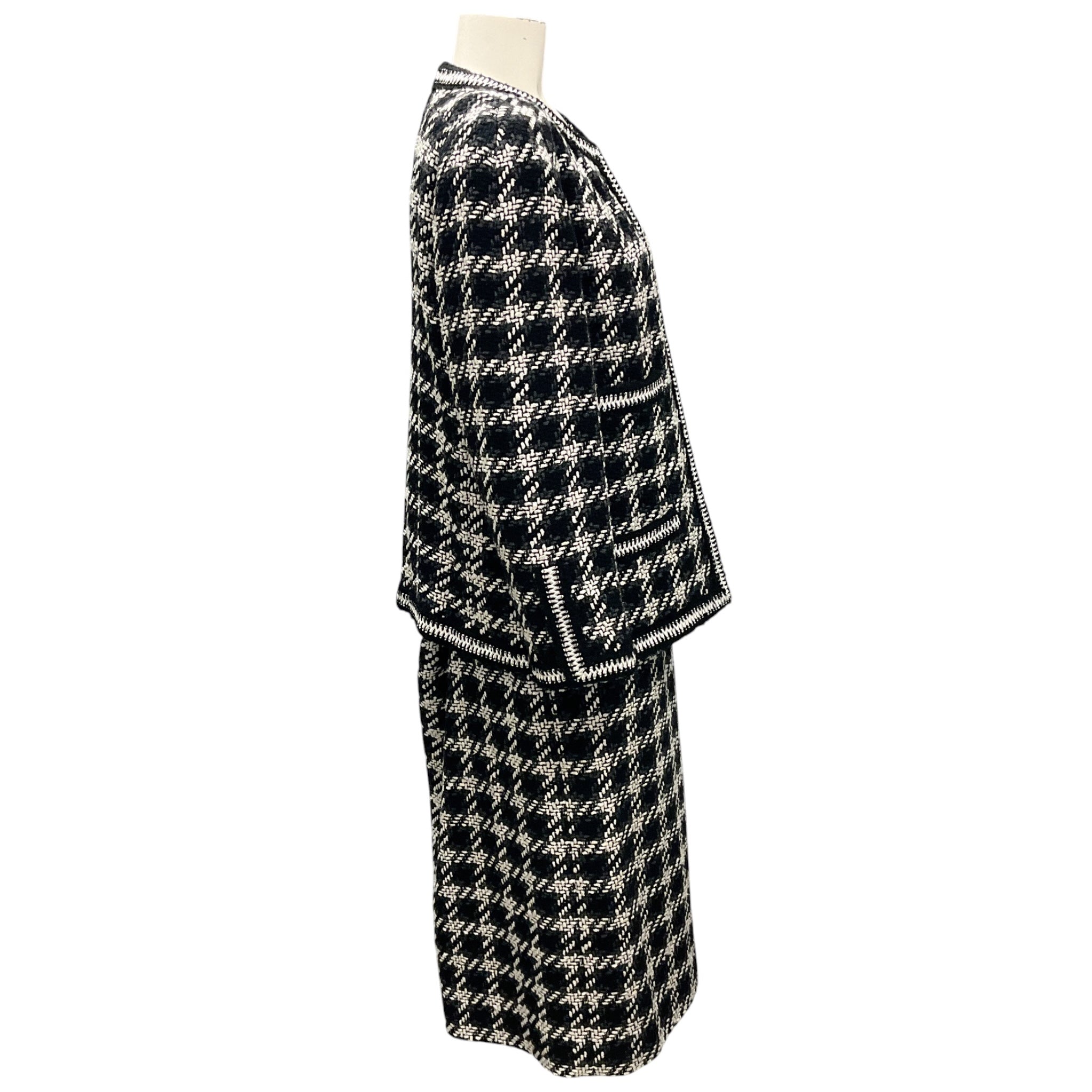 Chanel Boutique Vintage Black / White / Charcoal Grey Tweed Jacket and Skirt Set