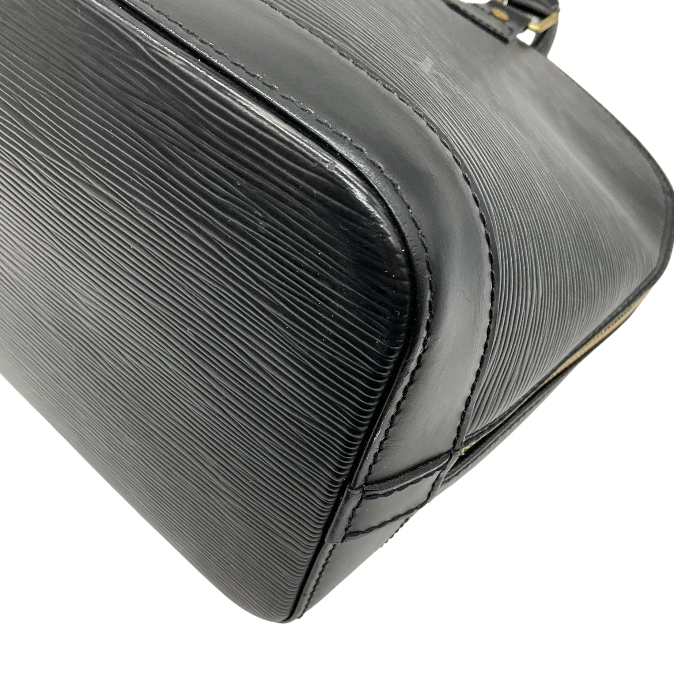 Louis Vuitton 2005 Black Epi Leather Alma PM