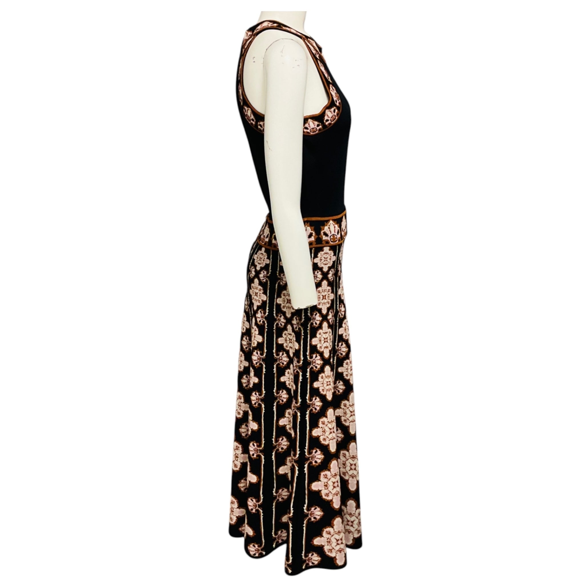 Cara Cara Vintage Scarf Black Sandrinna Dress