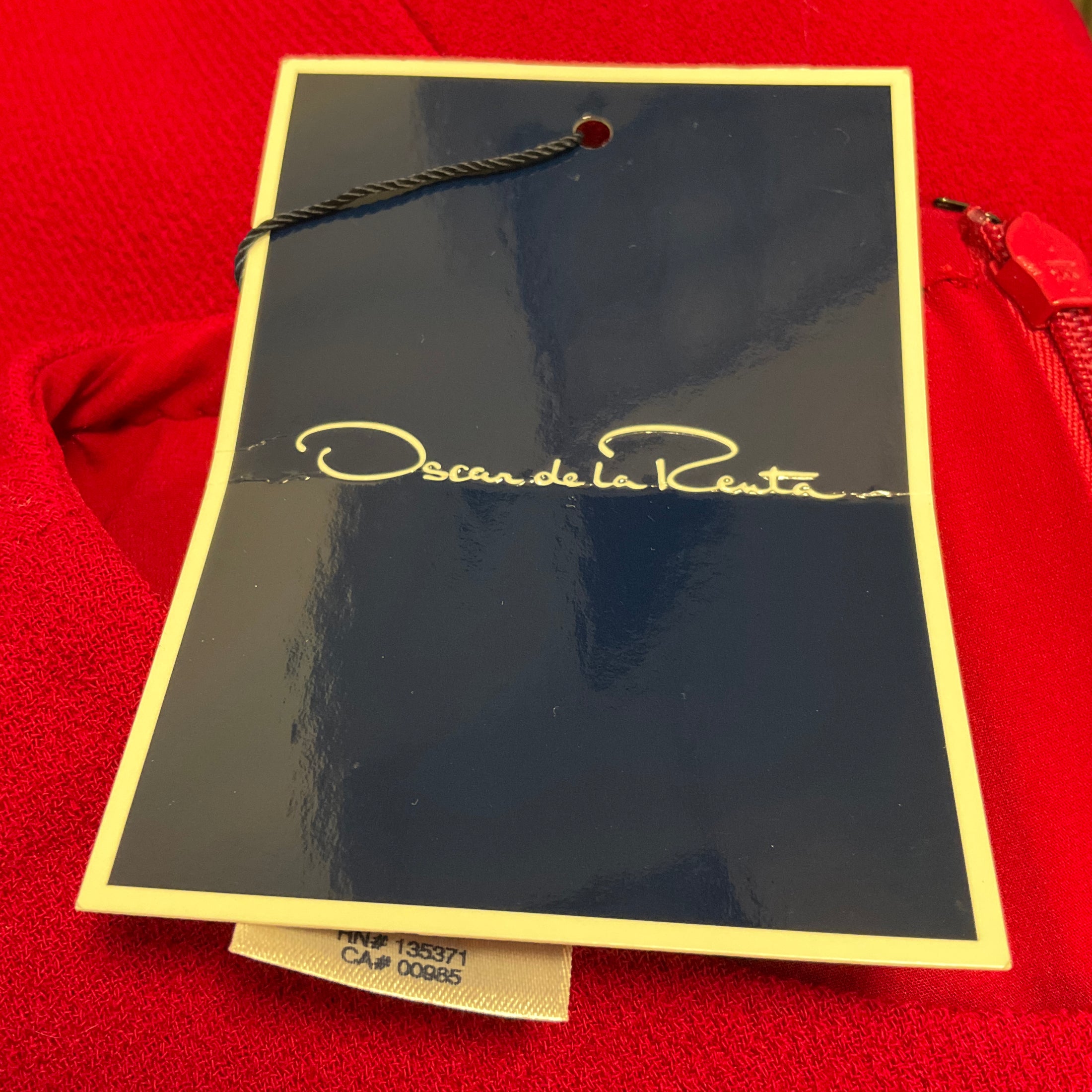 Oscar de la Renta Raspberry Sleeveless Wool Crepe Midi Cocktail Dress
