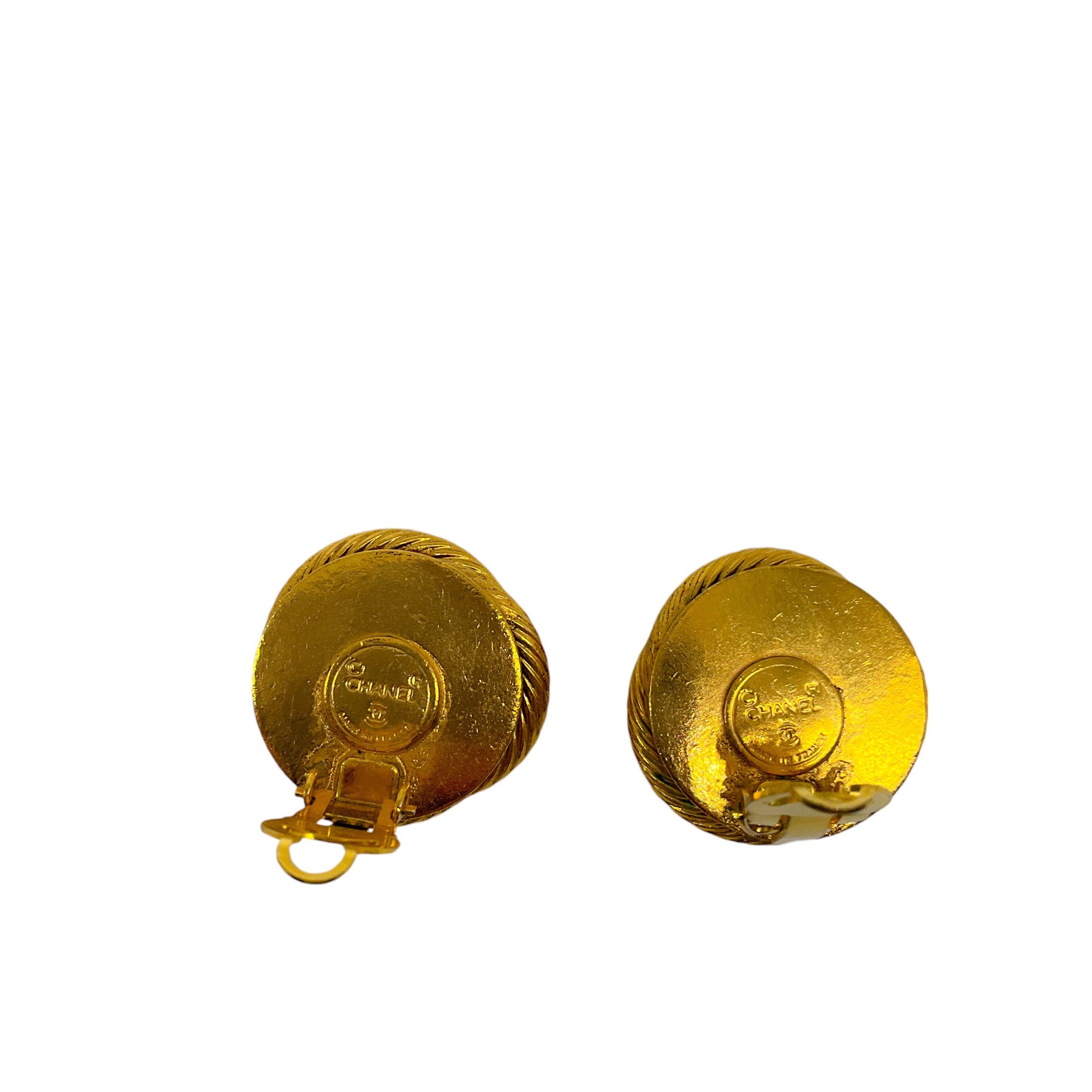 Chanel Gold Pearl Swirl Clip-On Earrings