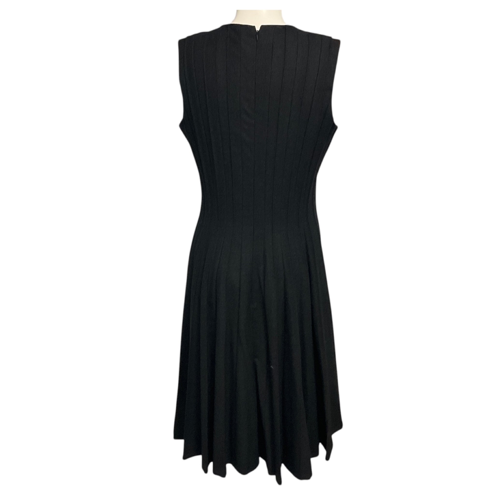 Oscar de la Renta Grey Sleeveless Pleated Fit and Flare Dress