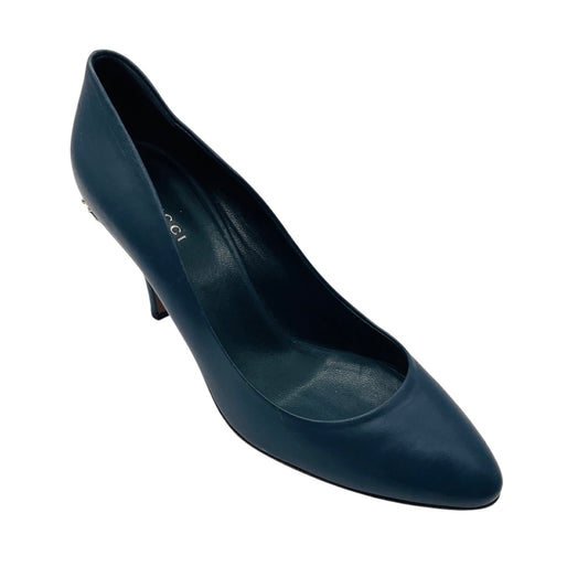 Gucci Blue Classic Round Toe Leather Pumps