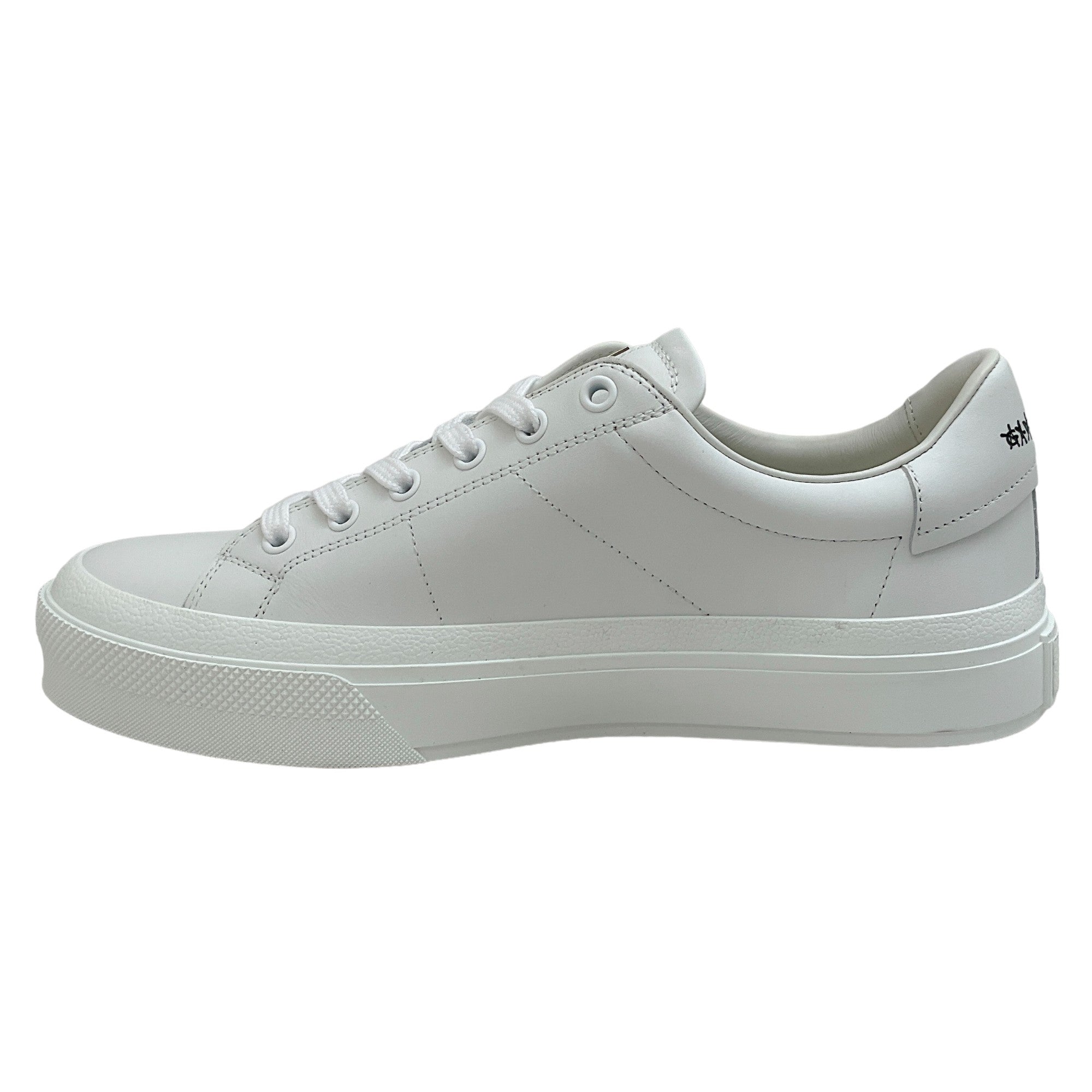 Givenchy White / Black City Sneakers