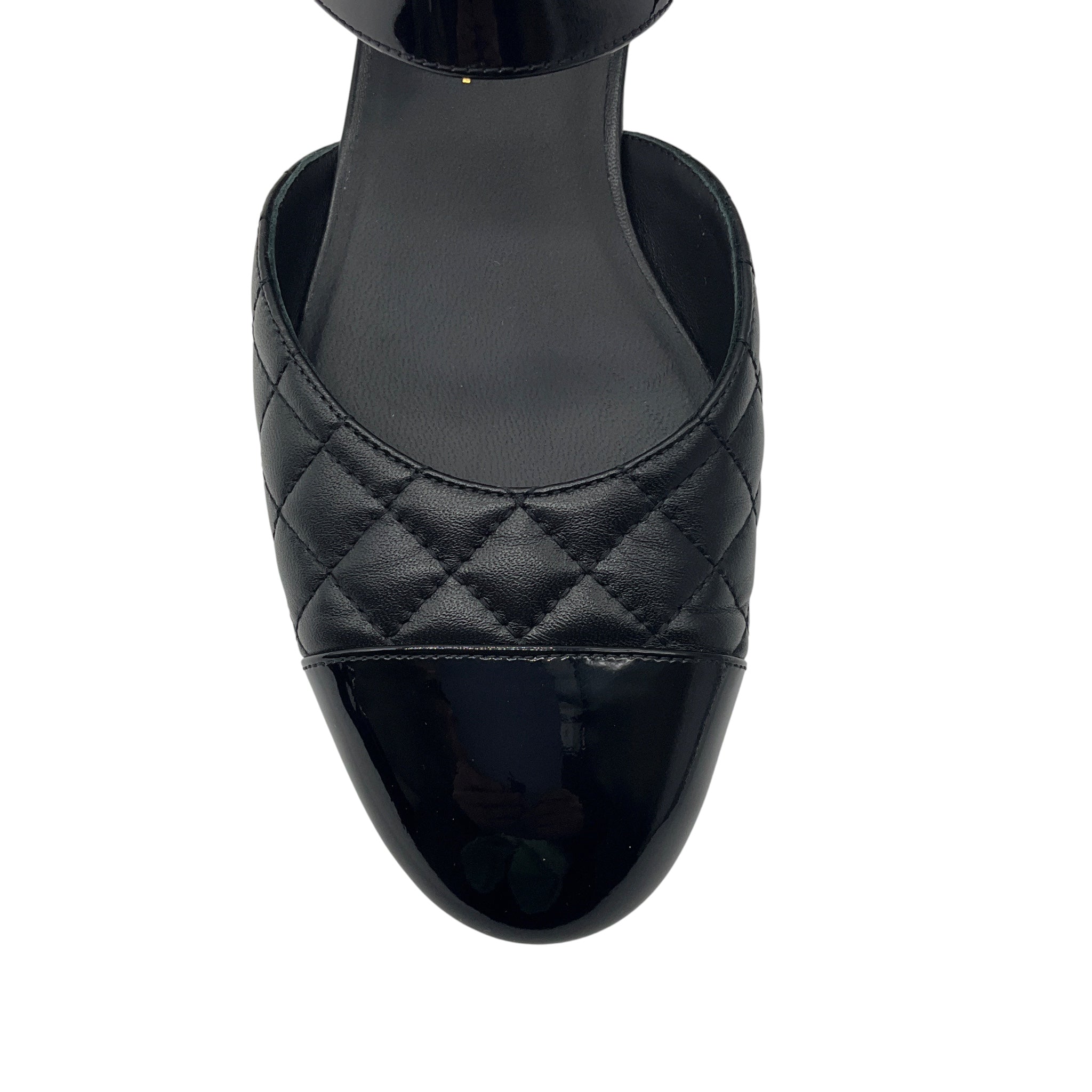 Chanel Black / Gold CC Logo Quilted Lambskin Patent Cap Toe Mary Jane Ballerina Flats
