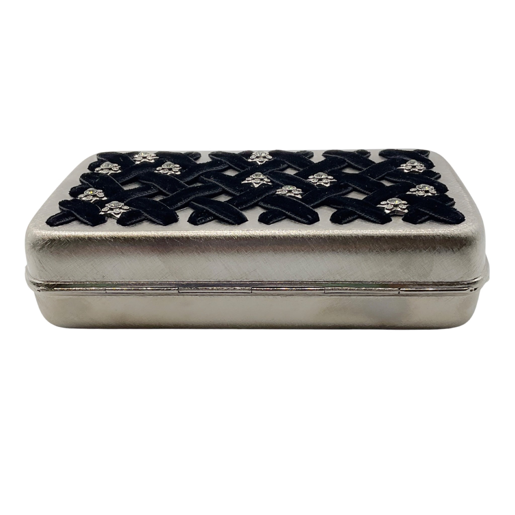 Chanel Silver / Black Pre-Fall 2015 Metiers d'Art Paris-Salzburg Velvet Trimmed Metal Clutch