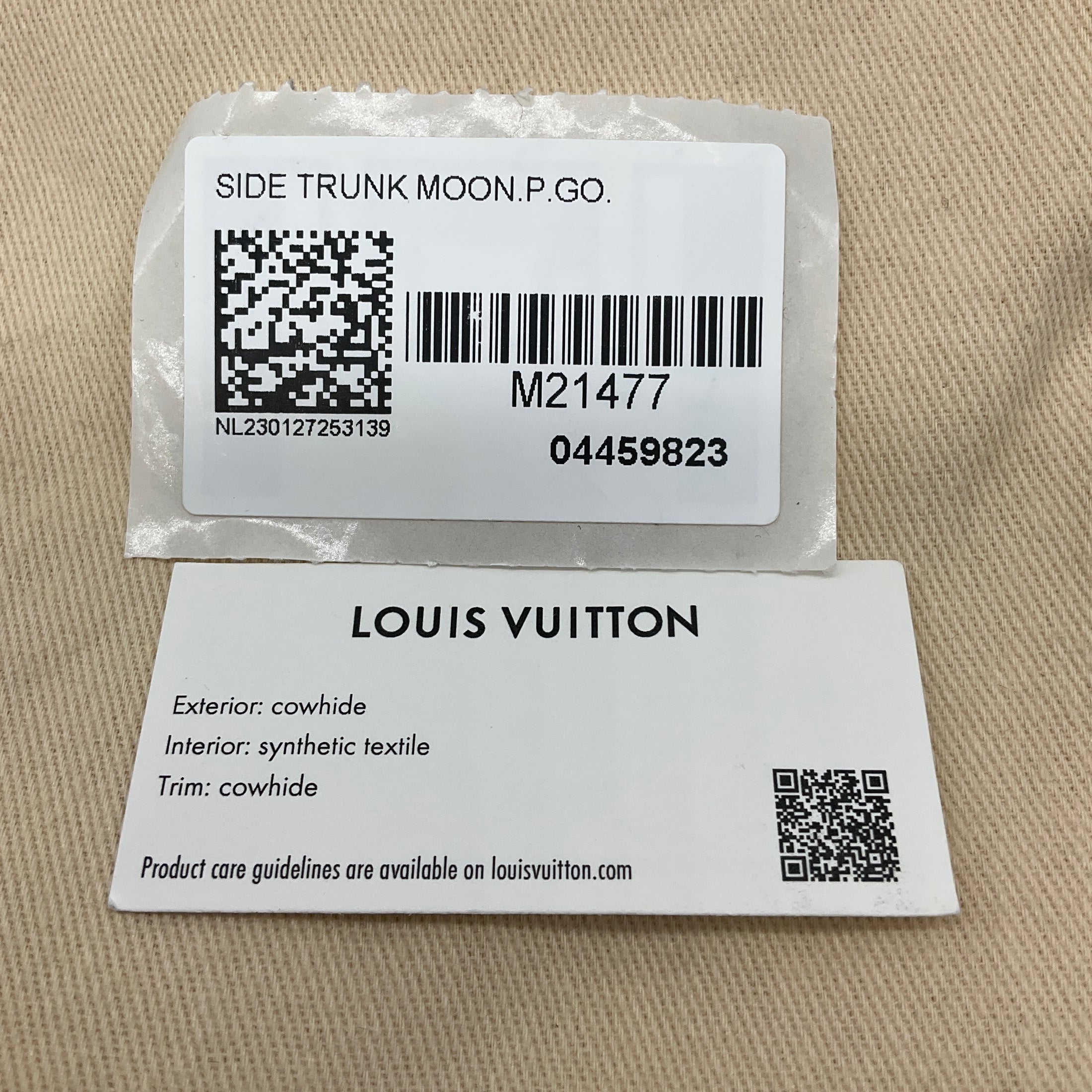 Louis Vuitton Light Gold Metallic Calfskin Side Trunk Handbag