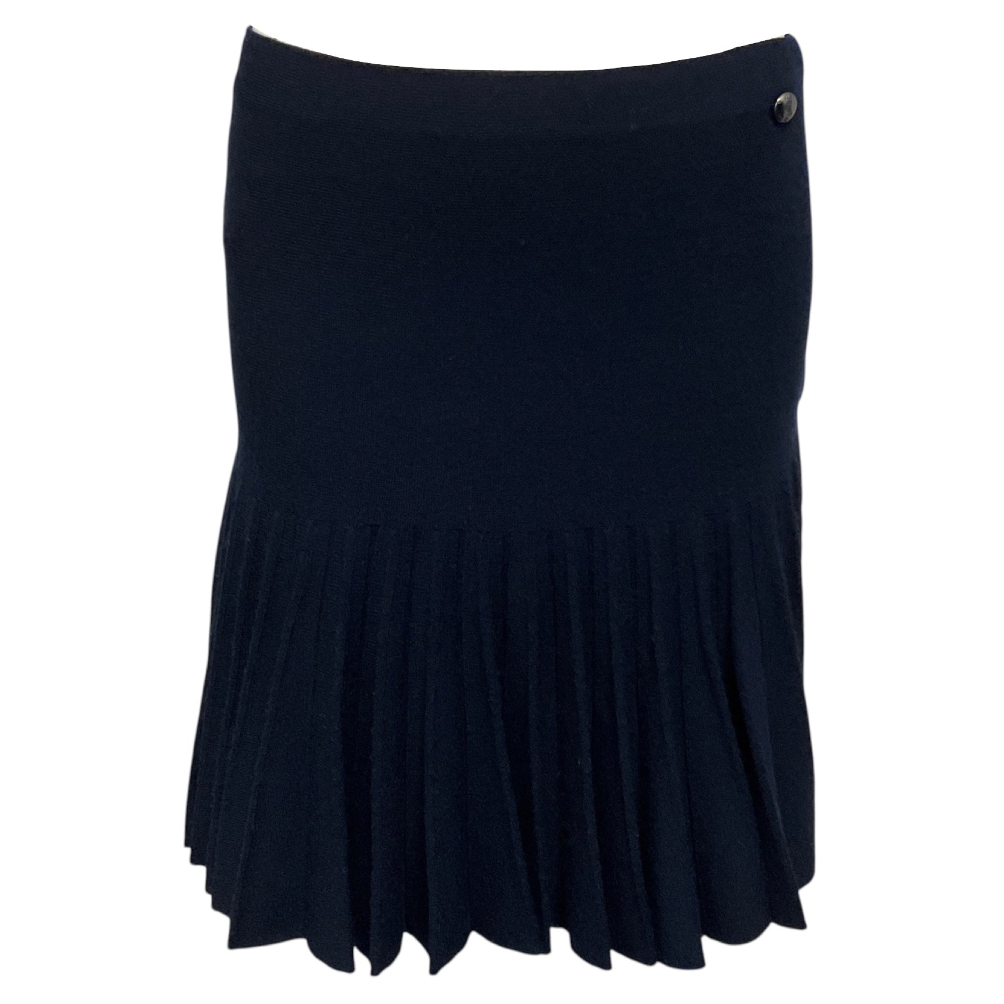 Chanel Navy Blue Pleated Wool and Cashmere Knit Skirt with CC Logo Globe Plate
