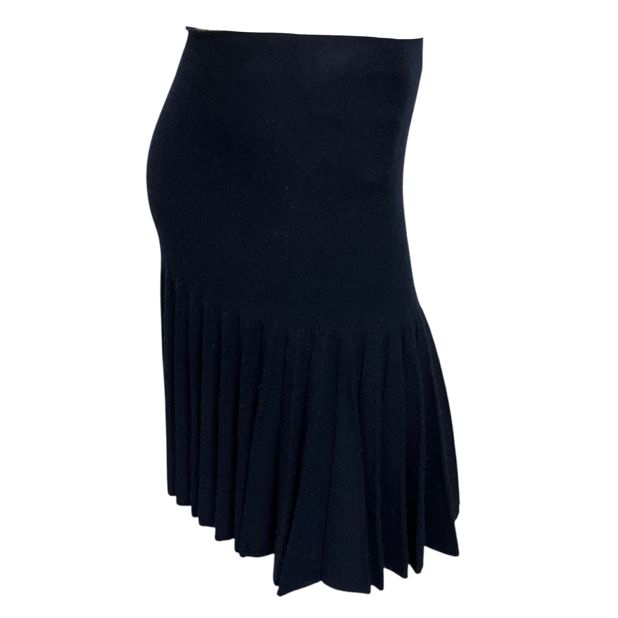 Chanel Navy Blue Pleated Wool and Cashmere Knit Skirt with CC Logo Globe Plate