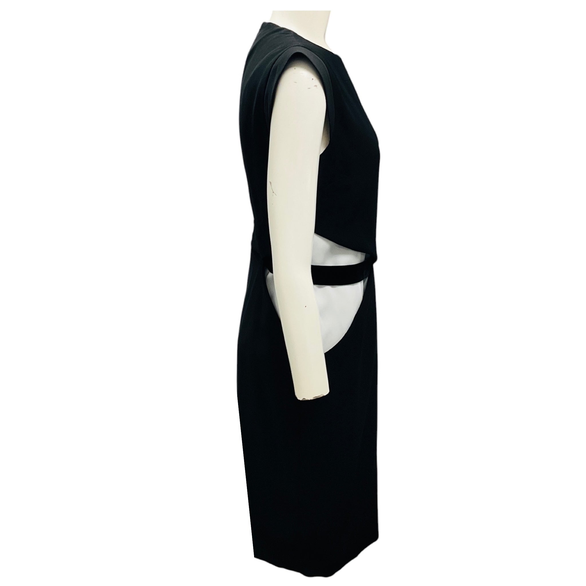 Givenchy Black / White Cap Sleeved Crepe Midi Dress