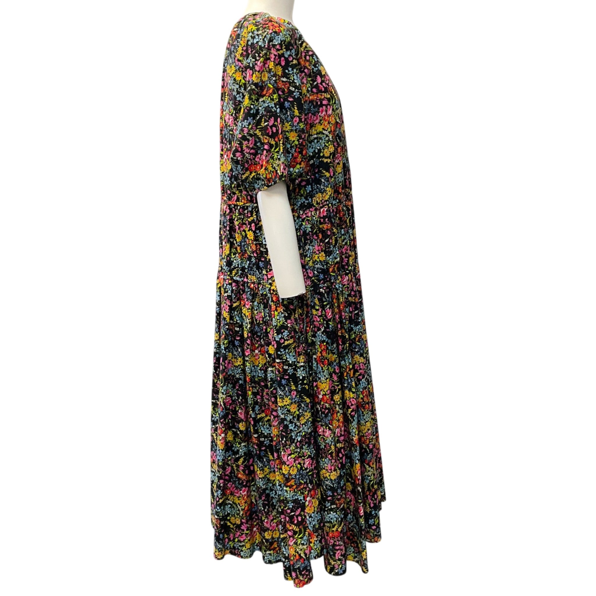 Leur Logette Black / Multi Floral Midi Dress