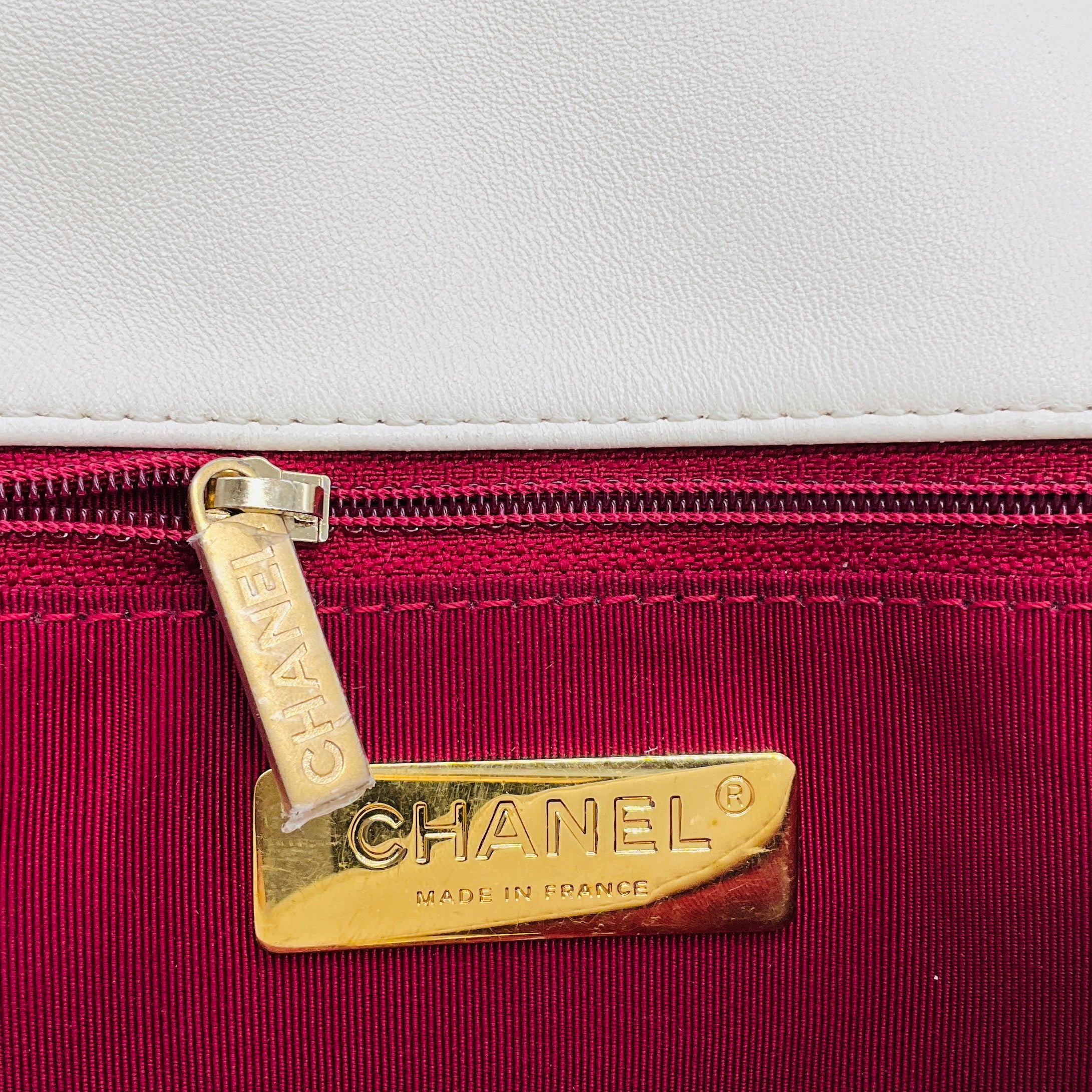 Chanel Cream CC Logo Quilted Leather Medium Chanel 19 Flap Shoulder Bag with Chain Straps and Mixed Metal Hardware