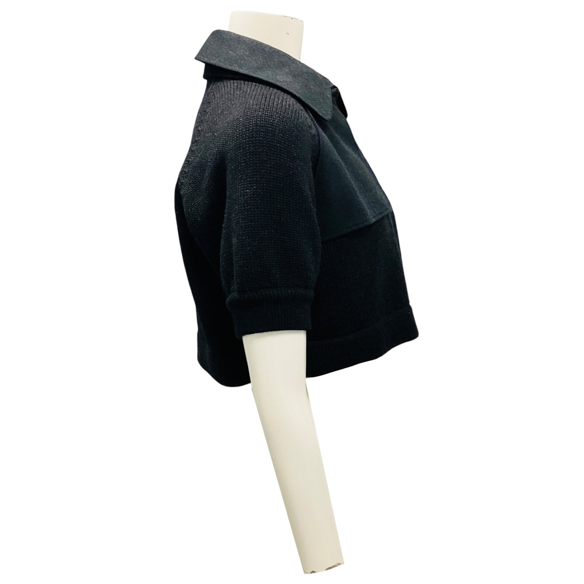 Akris Punto Charcoal Grey Cropped Short Sleeved Wool Knit Sweater