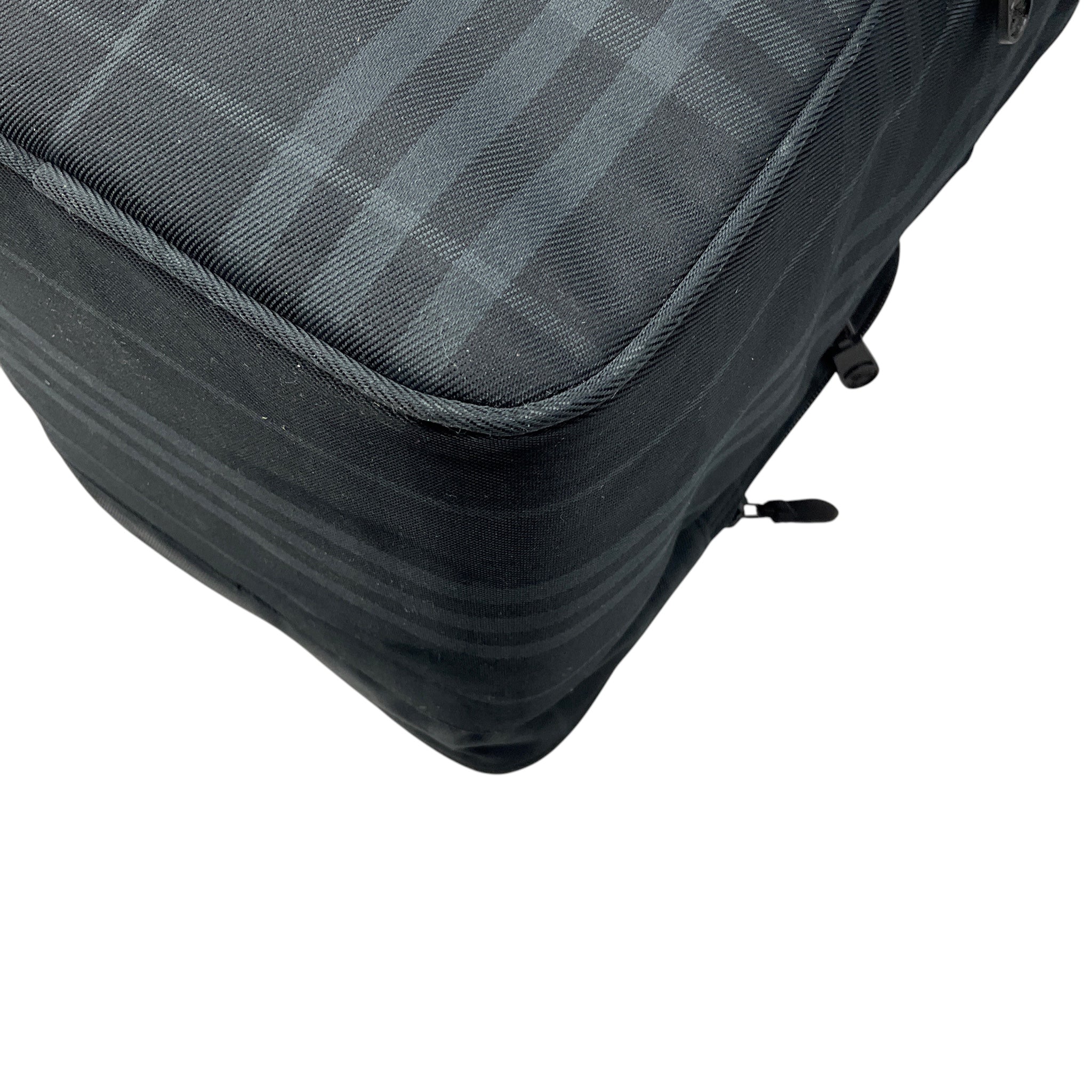 Burberry Black / Grey Classic Nova Check Plaid Golf Shoe Bag