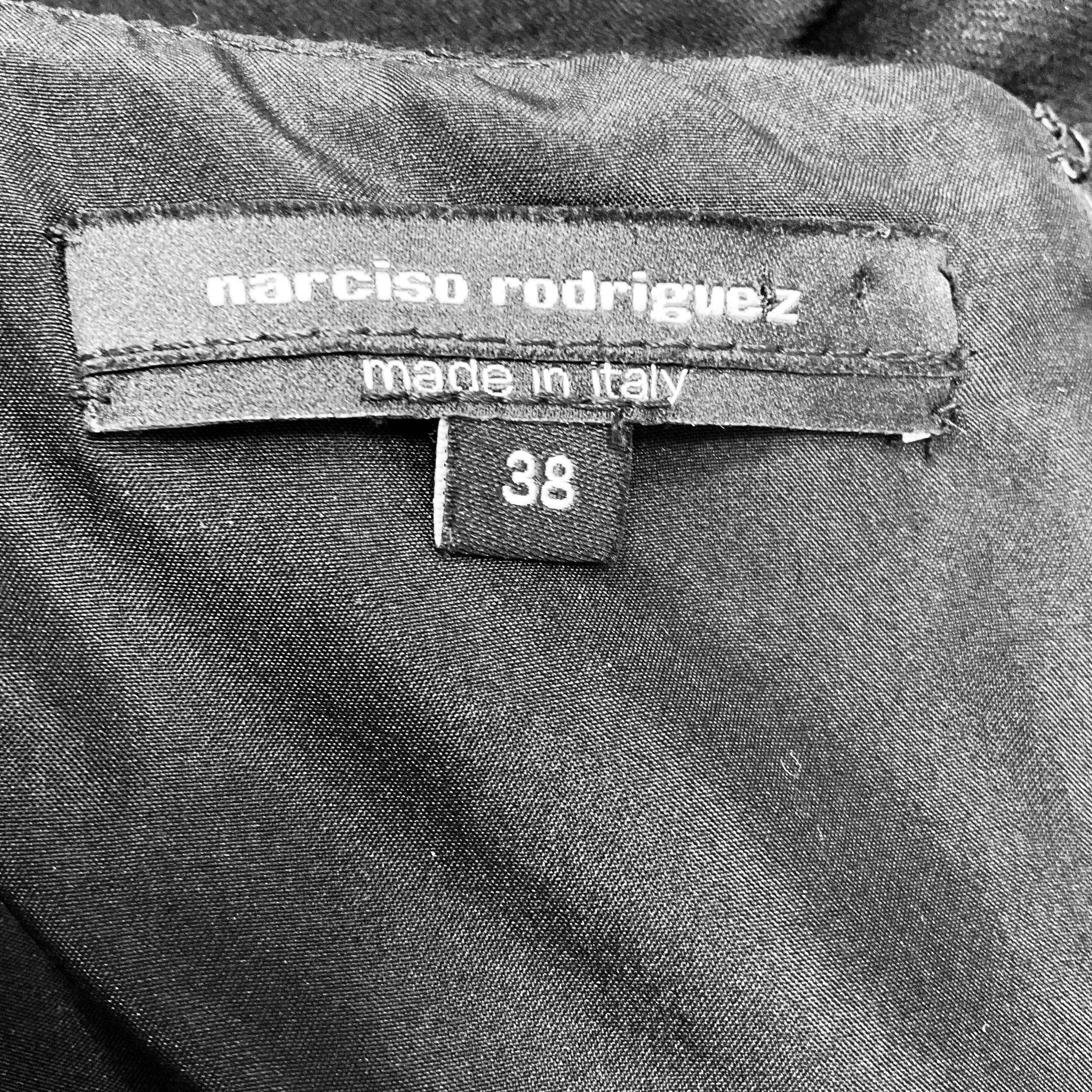 Narciso Rodriguez Black Short Sleeved Pleated Hem Wool Dress