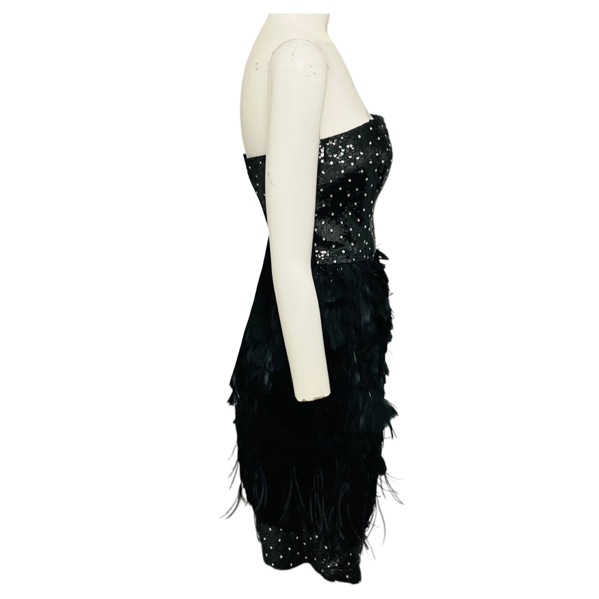 Oscar de la Renta Black Sequin and Feather Embellished Strapless Cocktail Dress