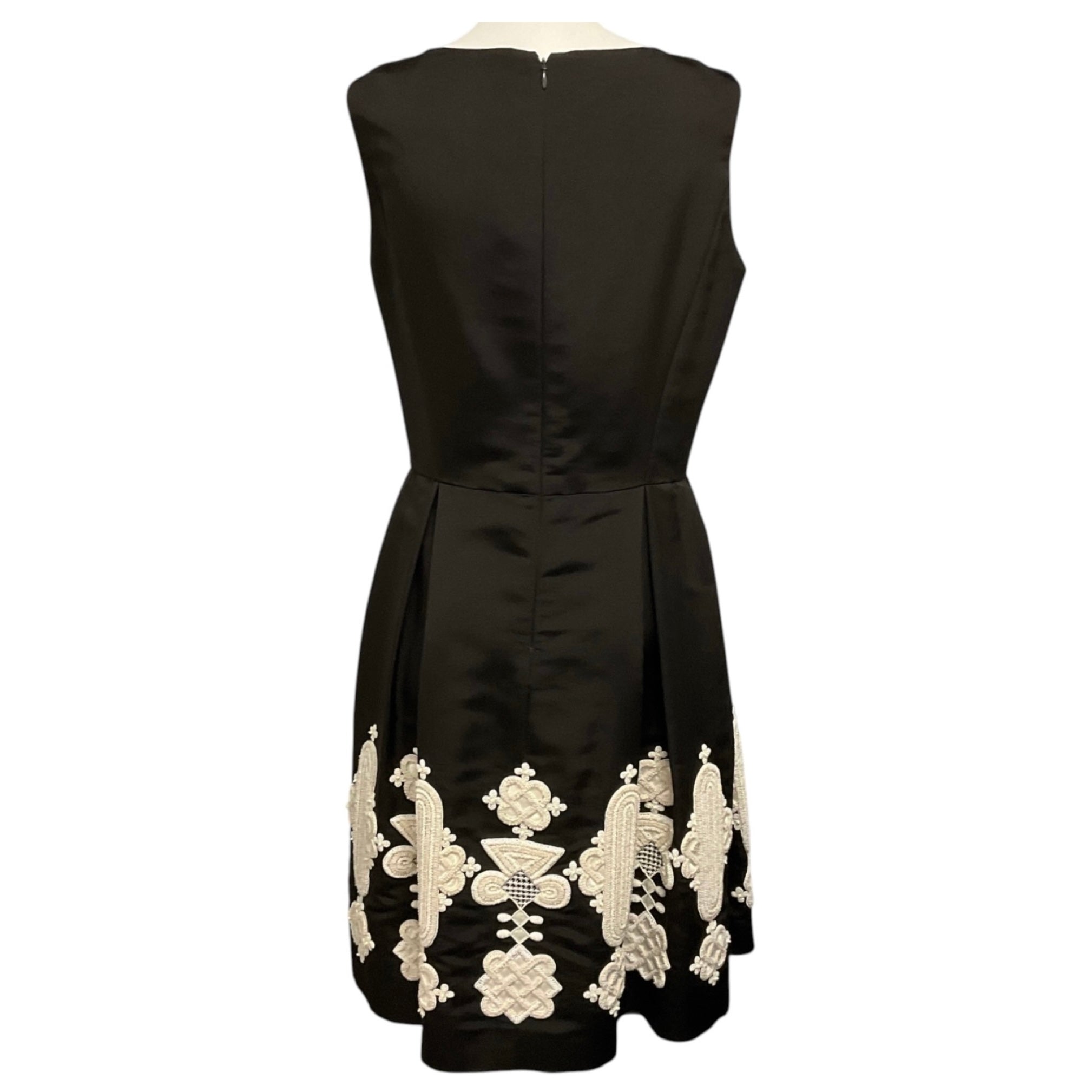 Oscar de la Renta Brown / Ivory Embellished Sleeveless Silk Cocktail Dress