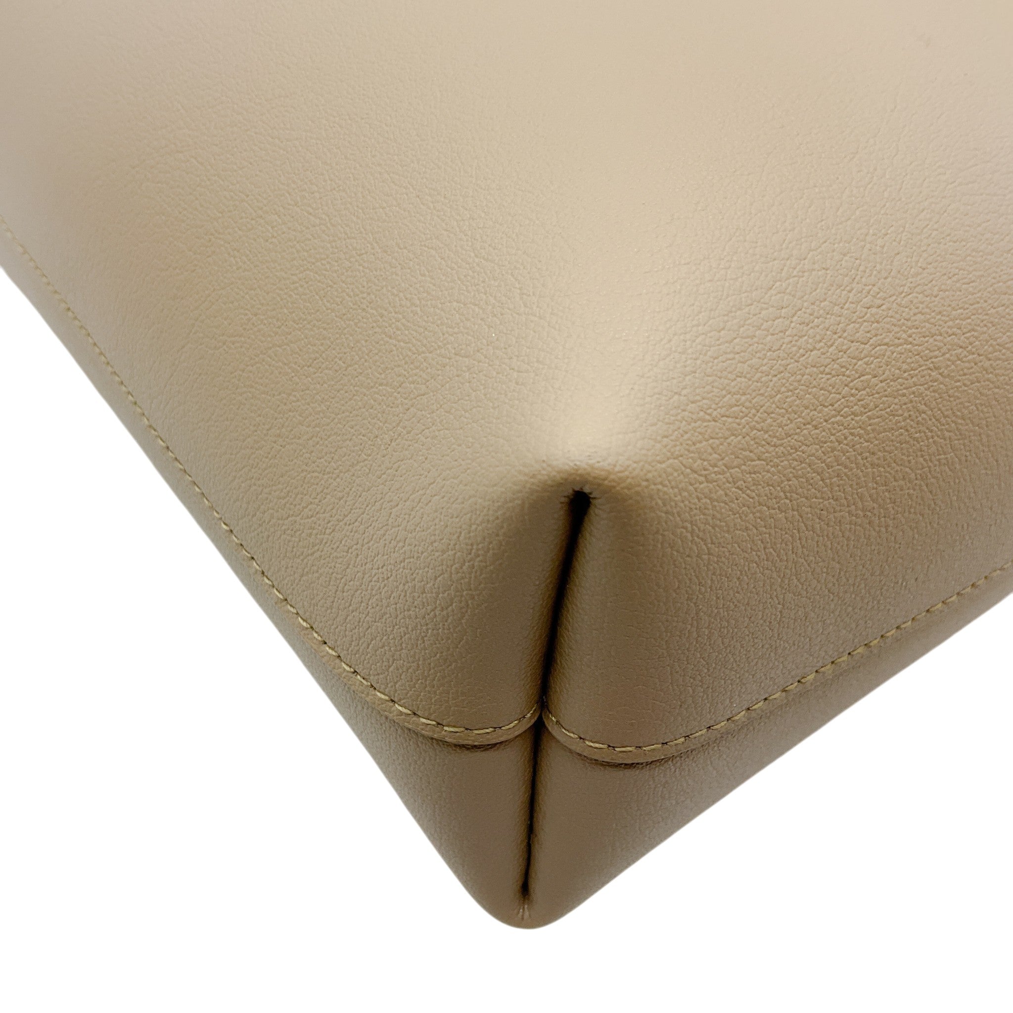 Saint Laurent Beige Leather Toy Shopping Tote