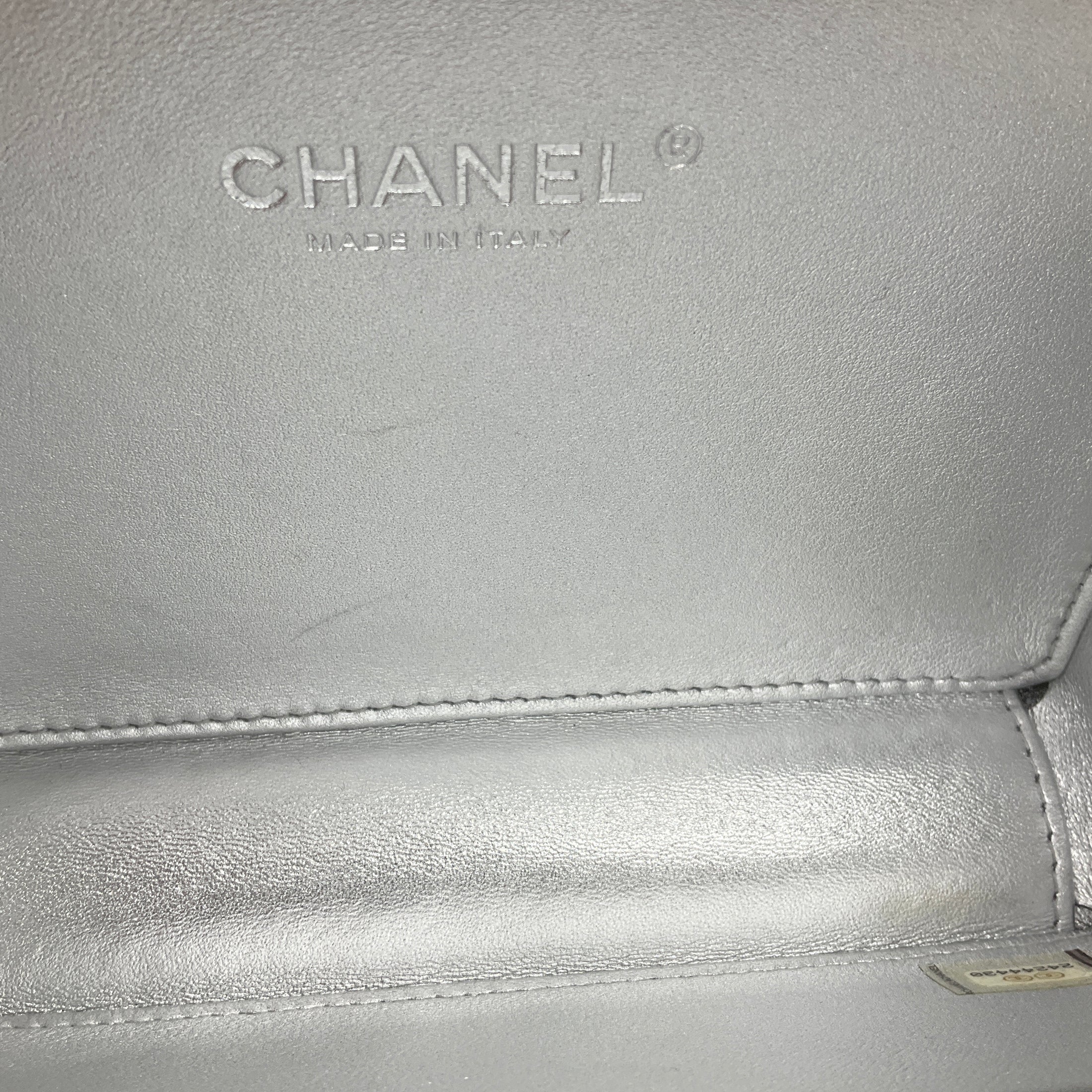 Chanel Black / Silver 2017 CC Logo Embellished Lucite Clutch Bag with Chain Strap