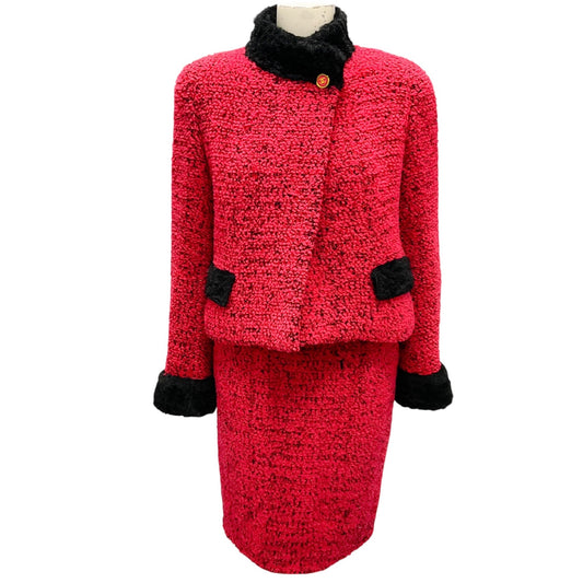 Chanel Boutique Vintage Red / Black Tweed Jacket and Skirt Suit Set