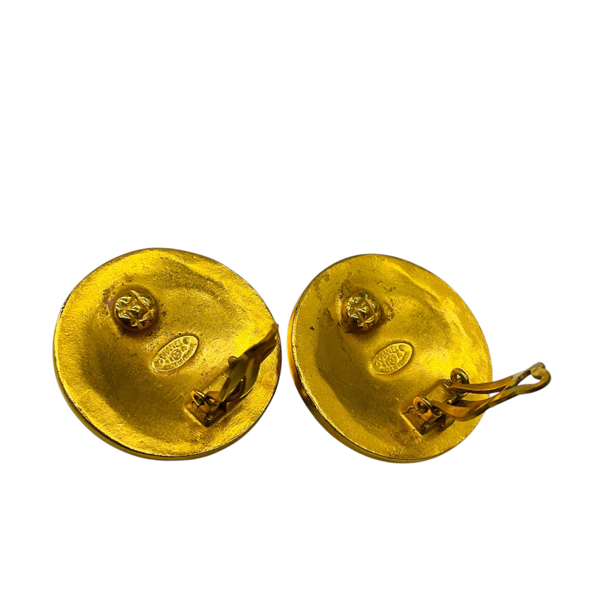 Chanel Vintage 1994 Gold CC Logo Clip On Earrings