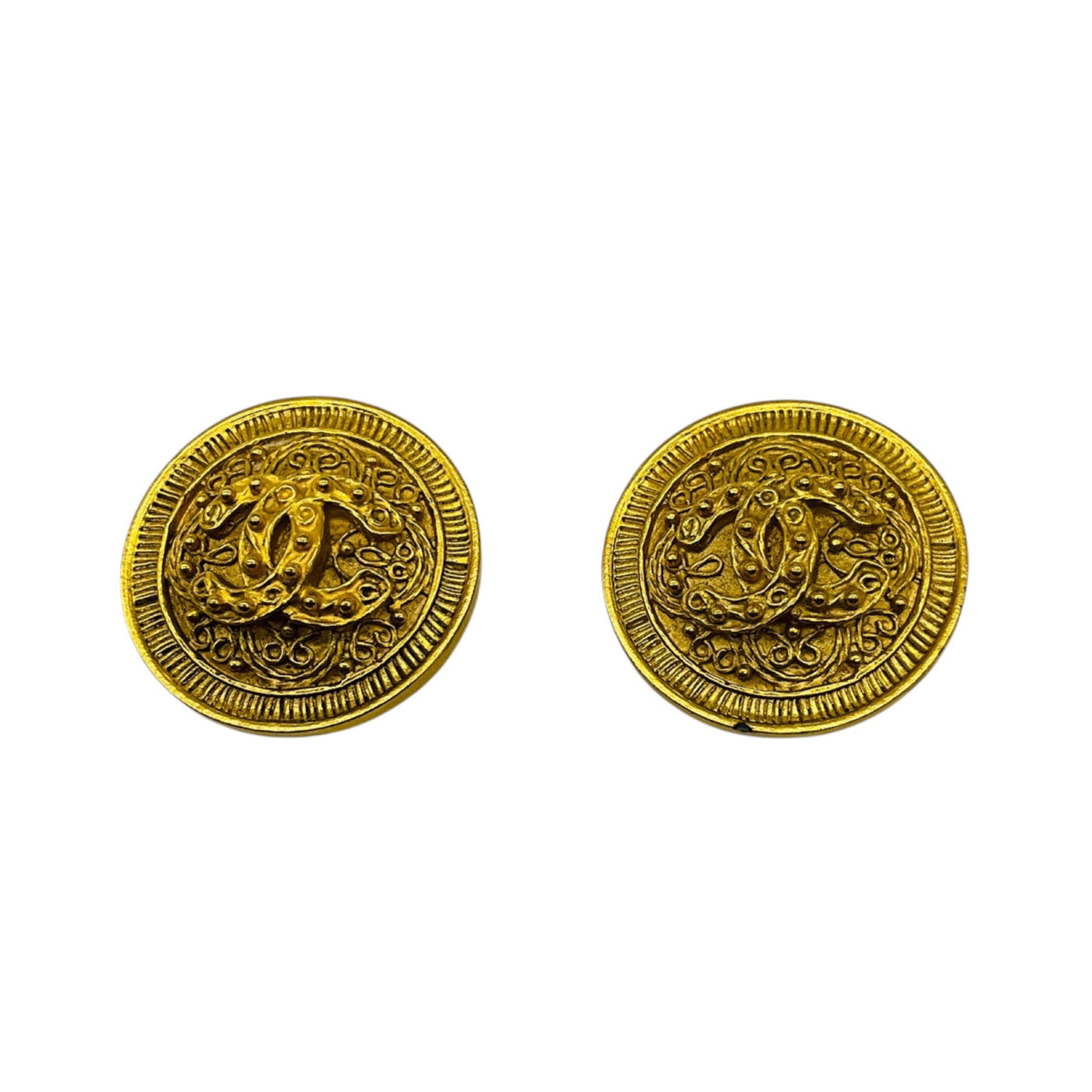 Chanel Vintage 1994 Gold CC Logo Clip On Earrings