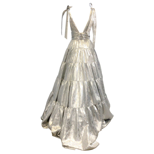 Carolina Herrera Silver Metallic Sleeveless V-Neck Tiered Gown / Formal Dress