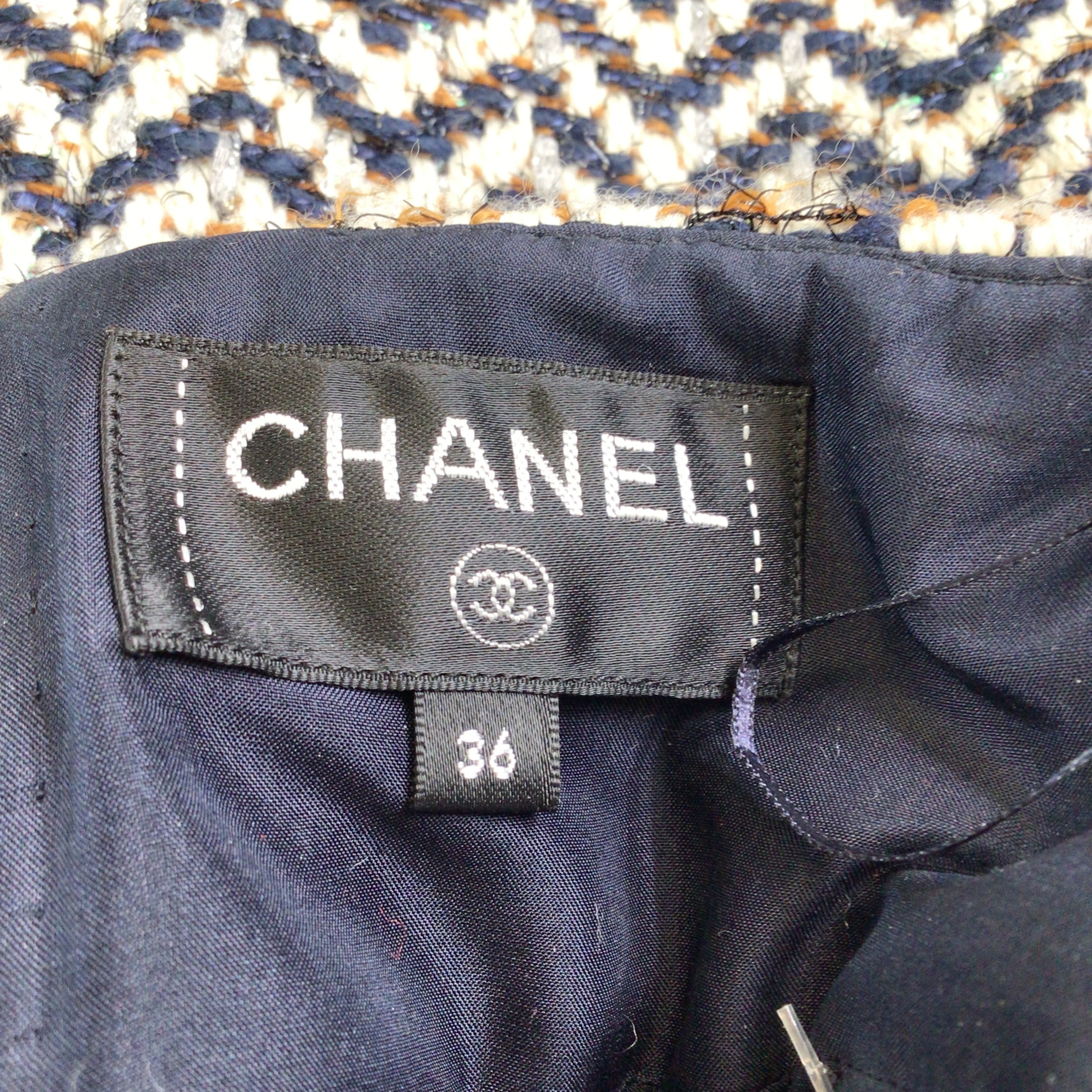 Chanel Navy Blue / Ivory / Tan Multi Metallic Detail Woven Chevron Wool Knit Skirt