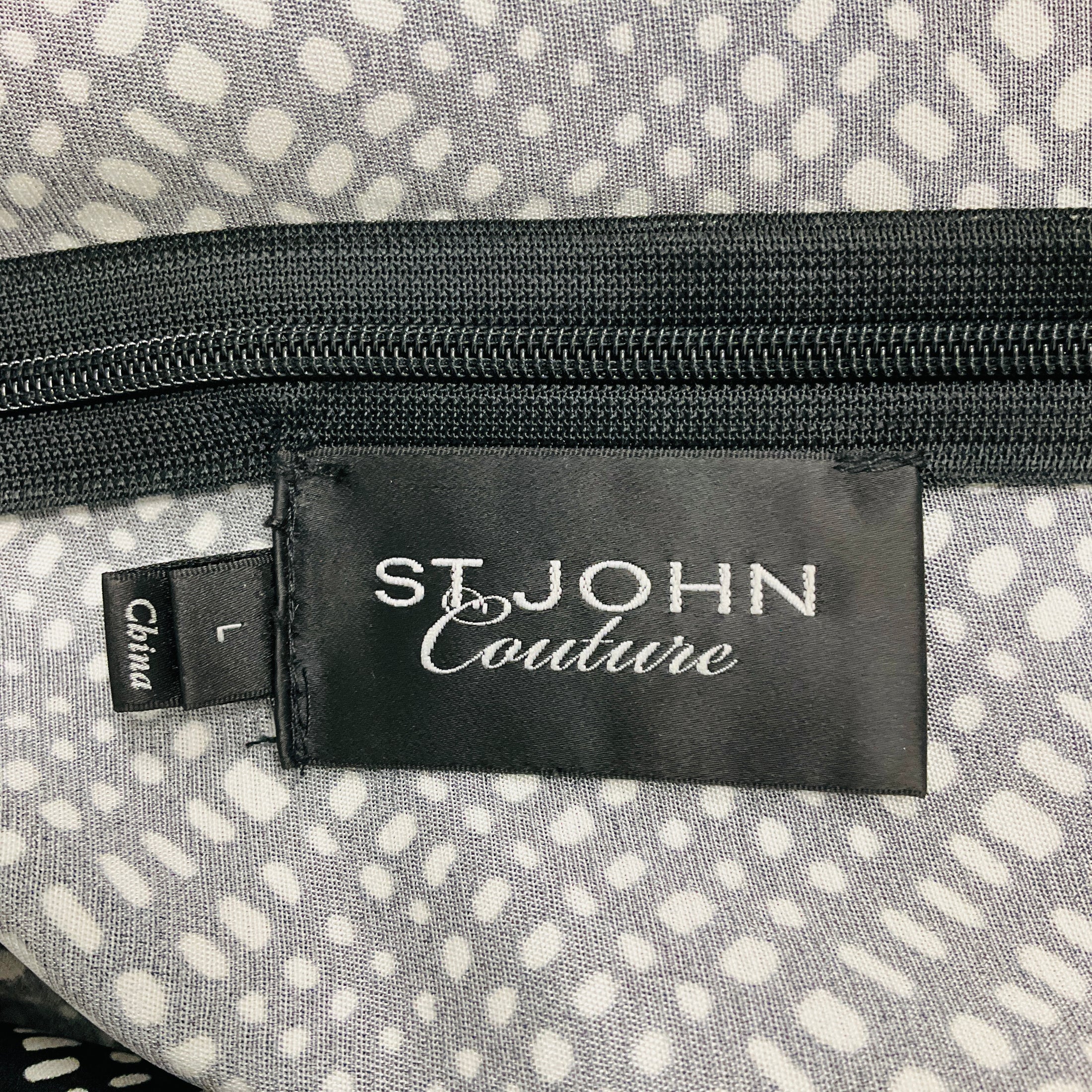 St. John Couture Black / White Printed Sleeveless Silk Top