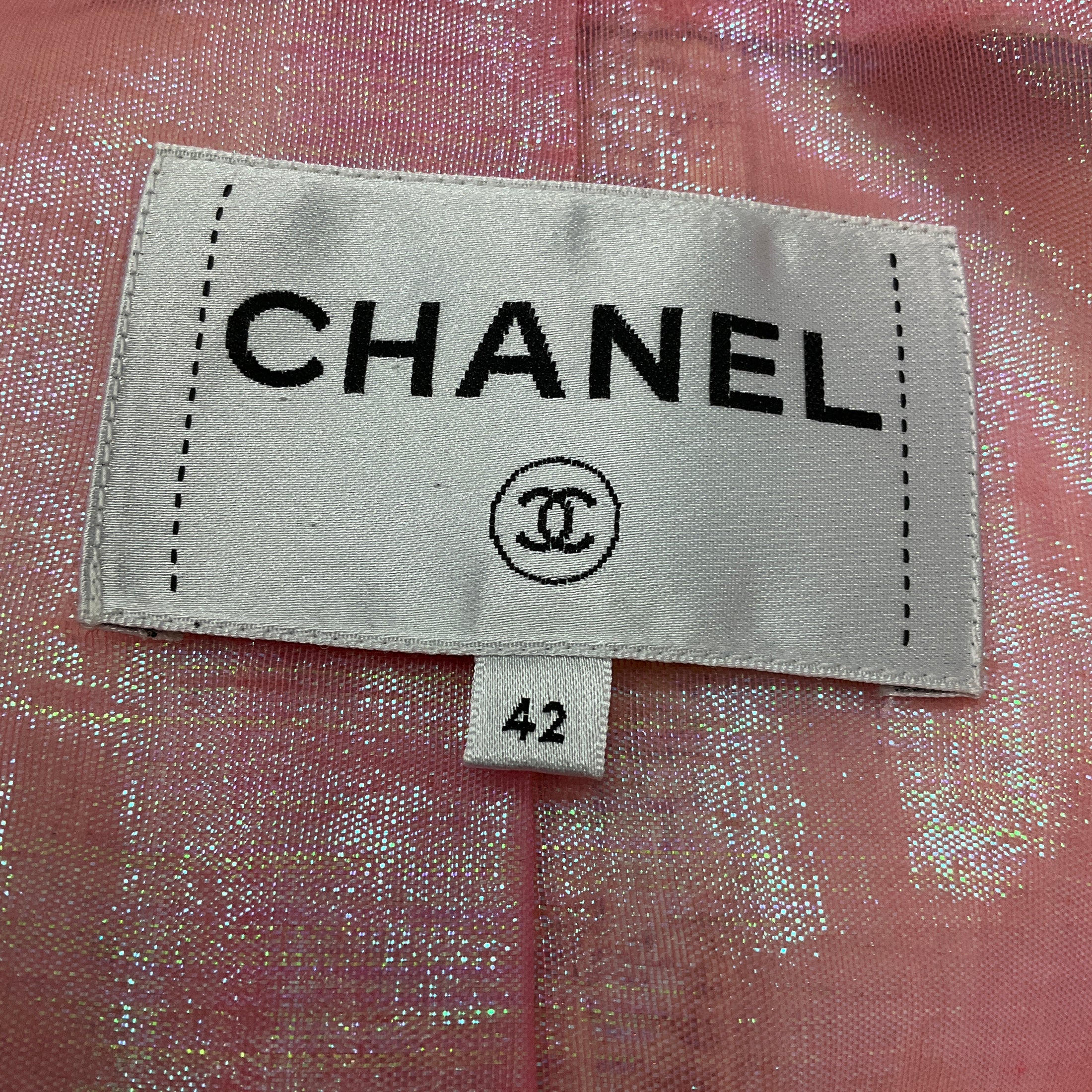 Chanel Iridescent Pink / Ecru 2016 Fantasy Tweed Coat