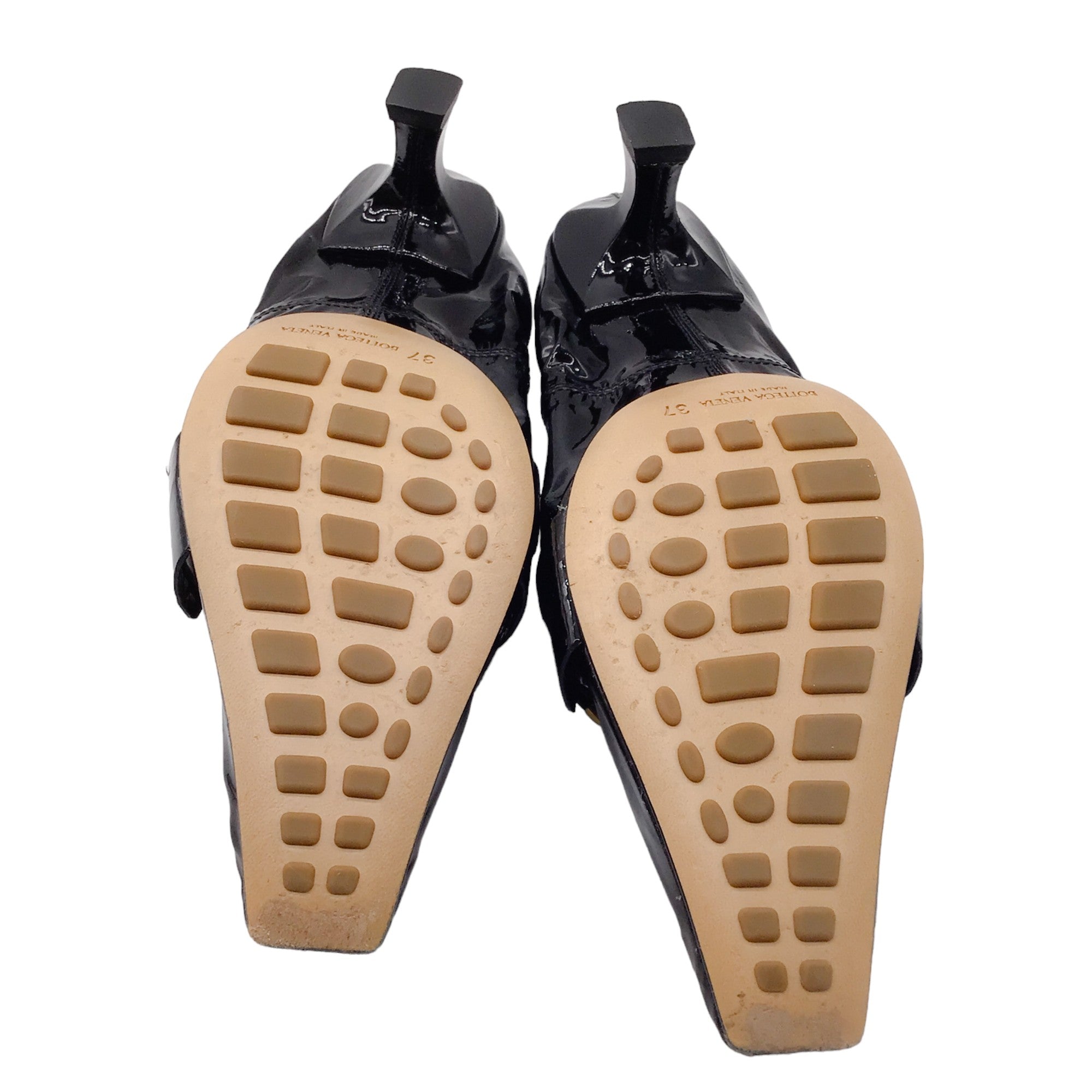 Bottega Veneta Black / Gold Hardware Low Heel Patent Leather Madame Pumps