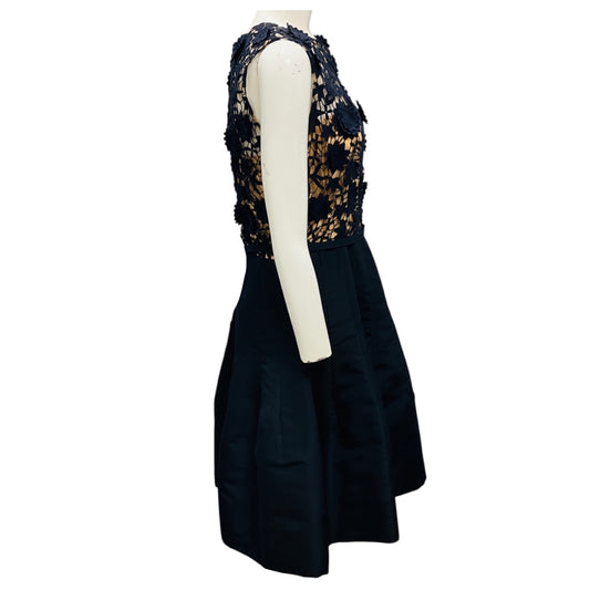 Oscar de la Renta Navy / Beige Floral Embroidered Lace and Silk Cocktail Dress with Belt