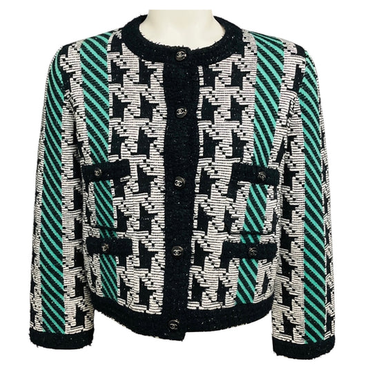 Chanel Green / White / Black Paris-Manchester 2024 Metiers d’Art Houndstooth Wool and Cashmere Knit Sweater Jacket with CC Logo Buttons