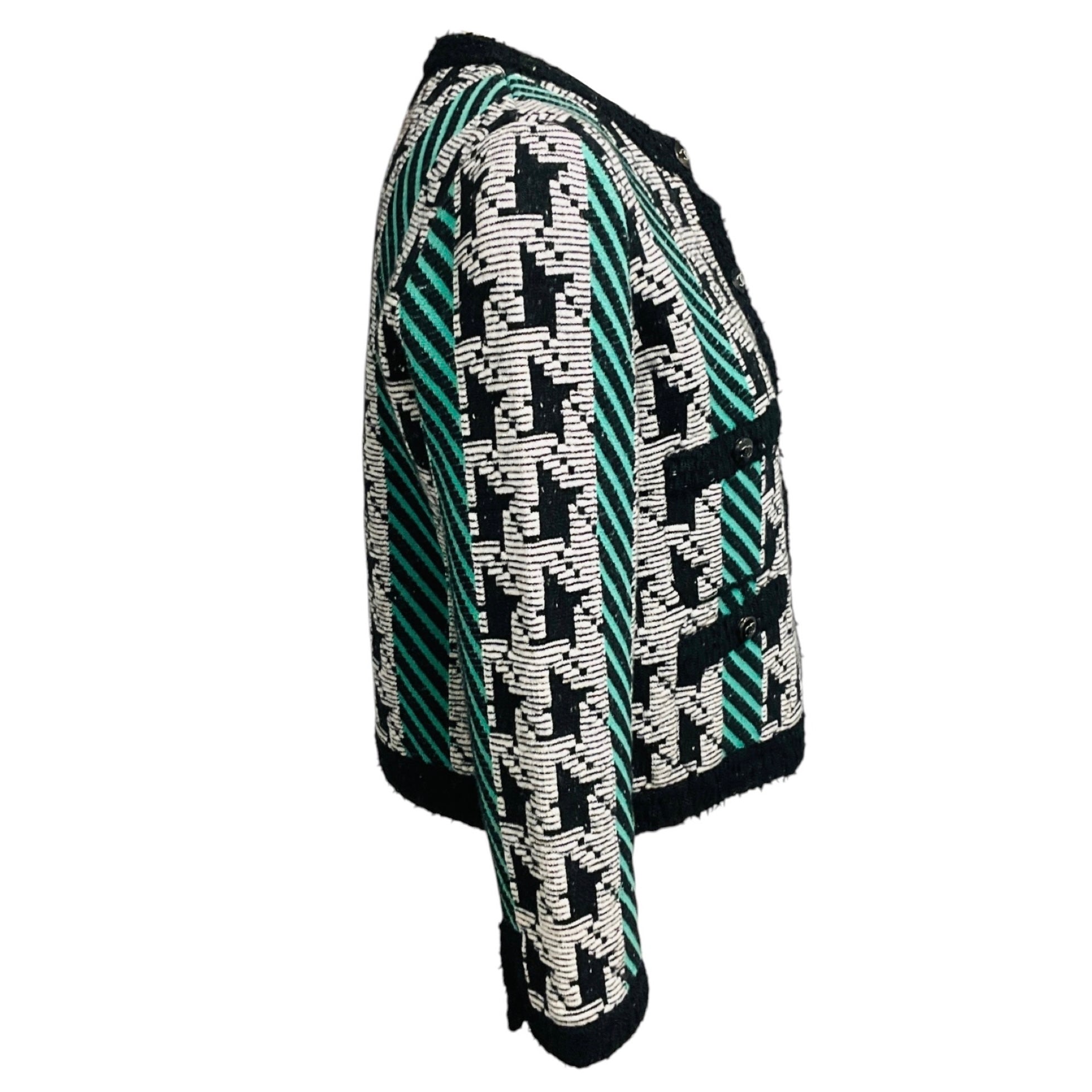 Chanel Green / White / Black Paris-Manchester 2024 Metiers d’Art Houndstooth Wool and Cashmere Knit Sweater Jacket with CC Logo Buttons