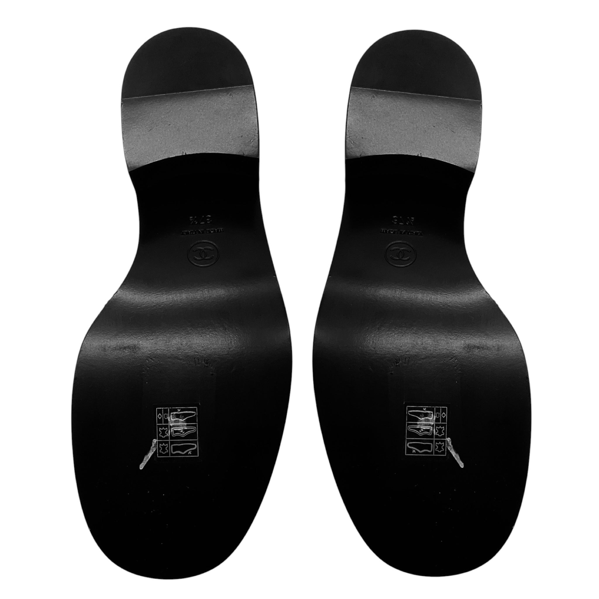 Chanel 2024 Red / Pink / White / Black CC Logo Leather Slip-On Loafers