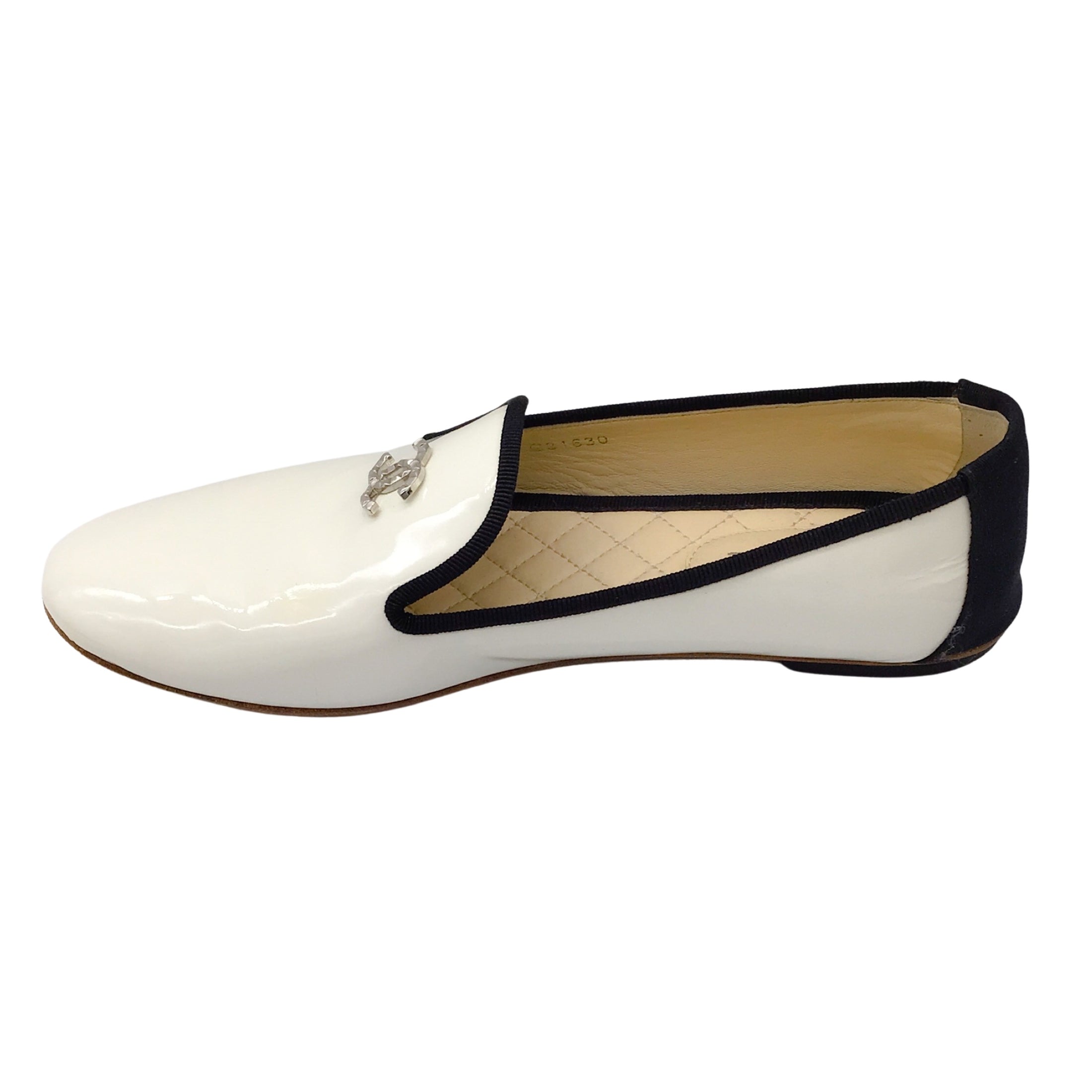 Chanel Ivory / Black / Silver CC Logo Grosgrain Trimmed Patent Leather Loafers / Flats