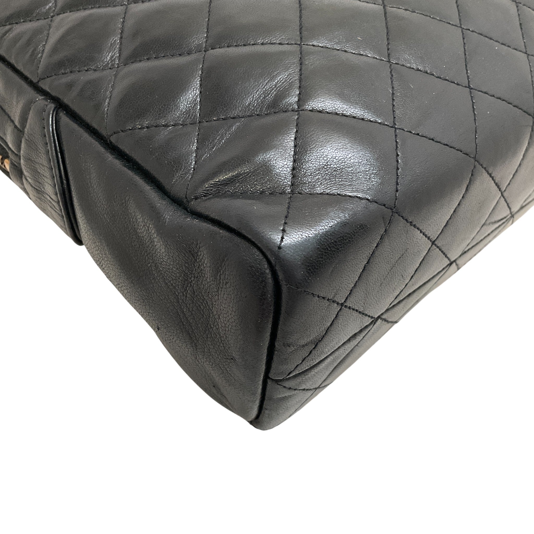 Chanel Vintage 1989-91 Black Quilted Leather Shoulder Bag