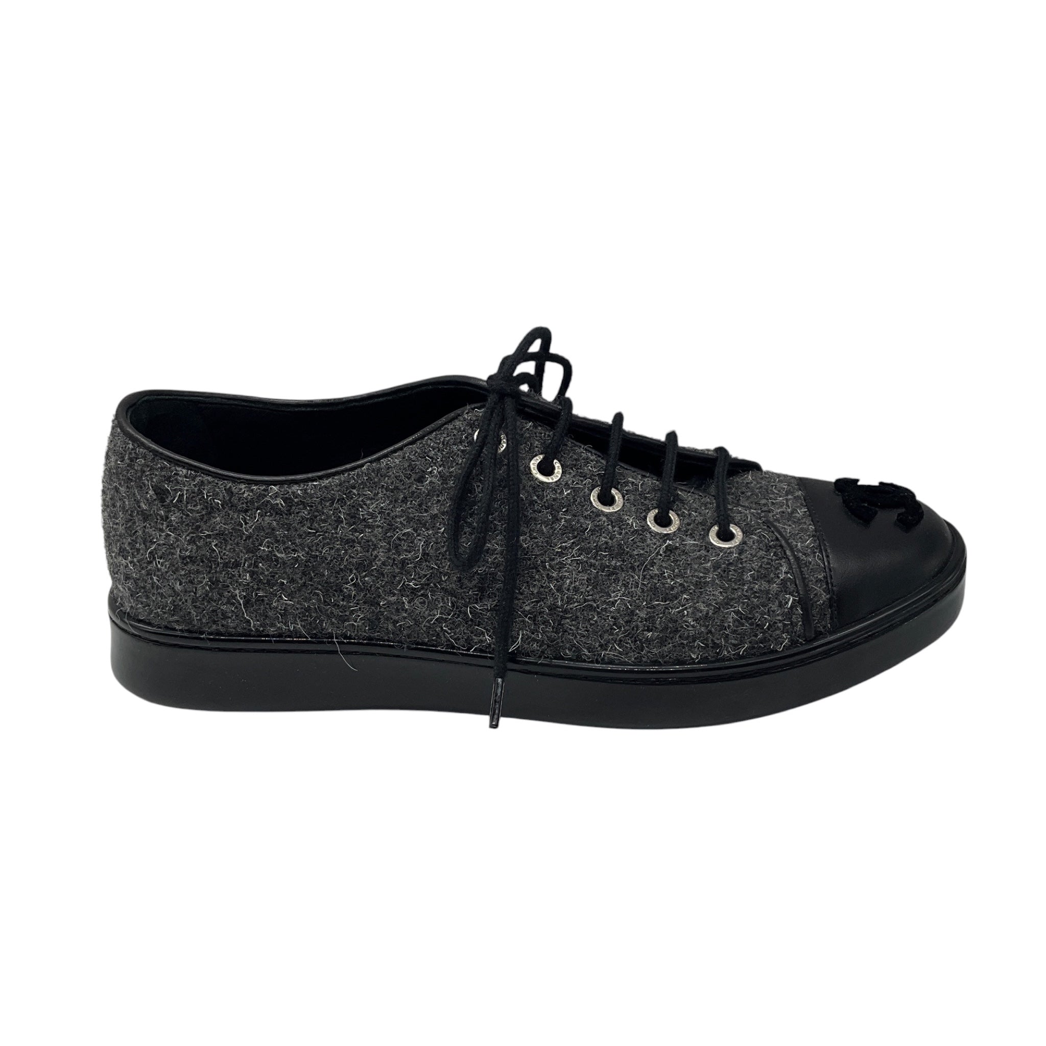 Chanel Charcoal Grey / Black Tweed and Lambskin Leather CC Logo Cap Toe Low Top Sneakers