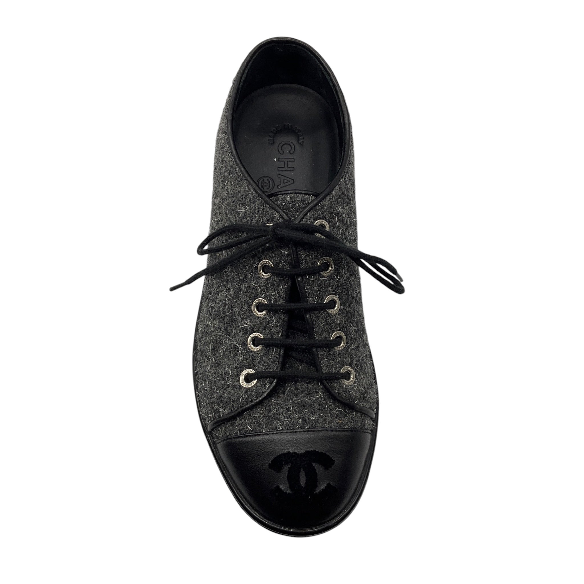 Chanel Charcoal Grey / Black Tweed and Lambskin Leather CC Logo Cap Toe Low Top Sneakers