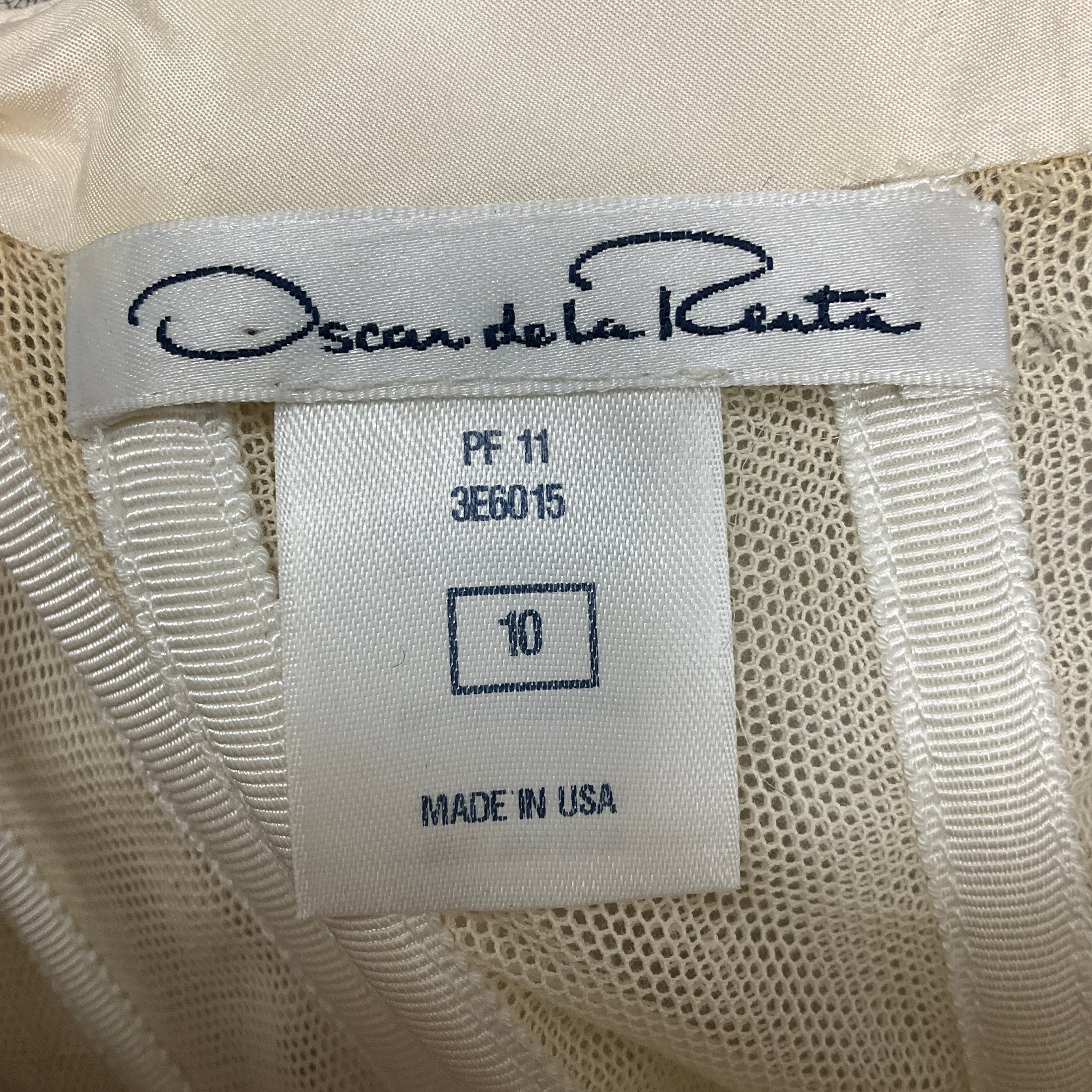 Oscar de la Renta Black Embellished Strapless Lace Cocktail Dress with Feather Hem